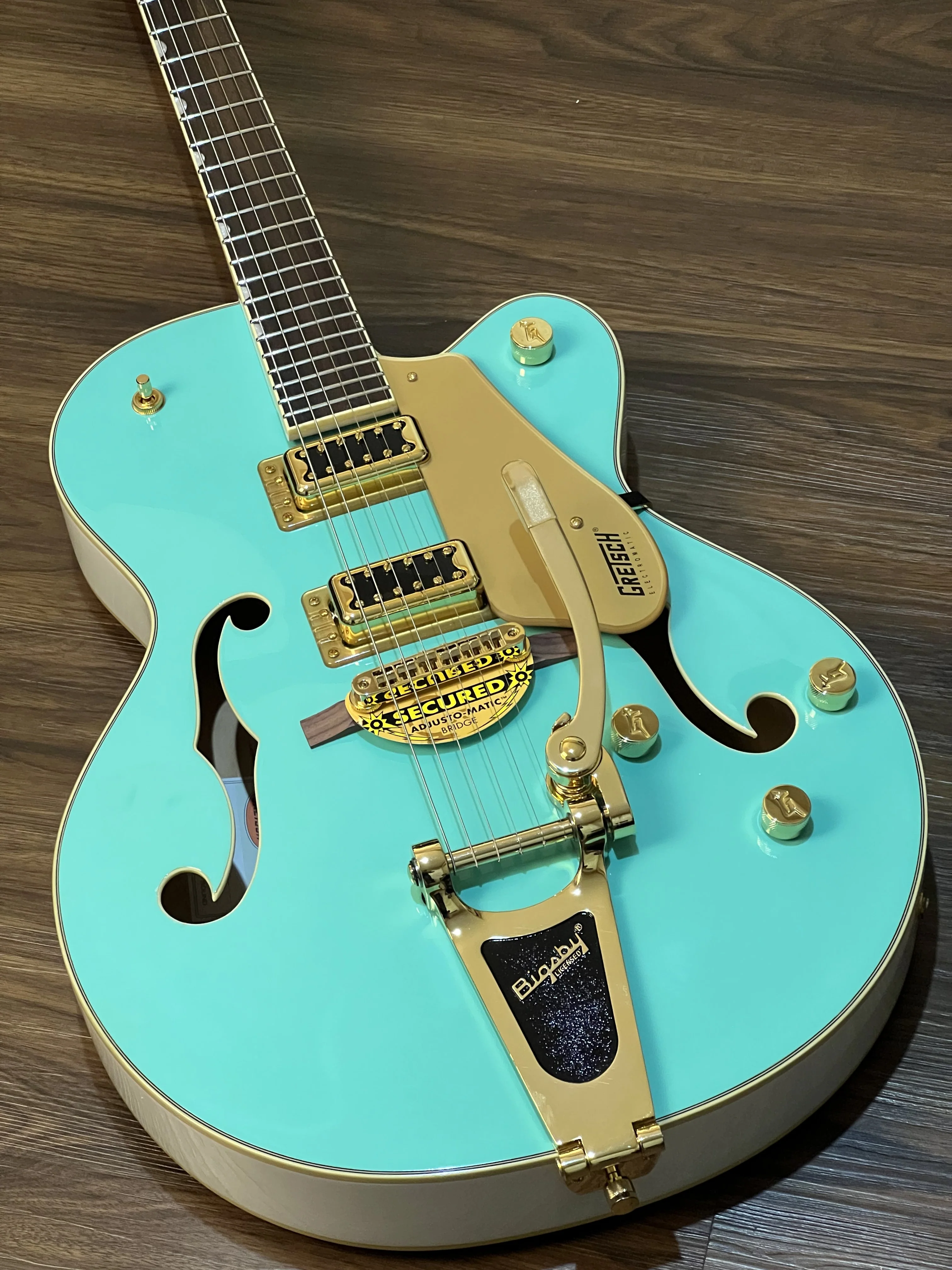Gretsch FSR G5420TG Electromatic Hollowbody Singlecut w/ Bigsby in 2-Tone Sea Foam Green - Image 2