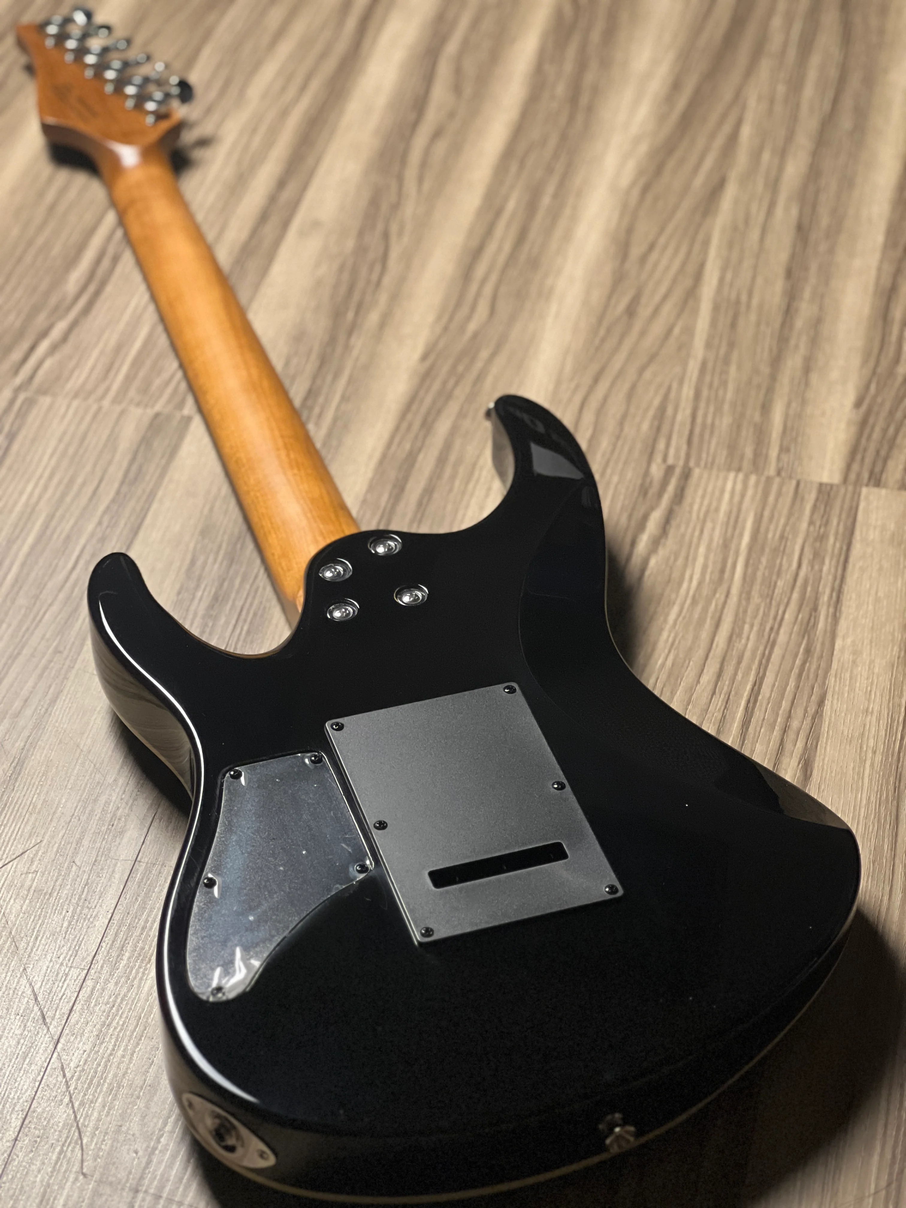 SQOE SEIB500 HH Roasted Maple Series in Black - Image 4