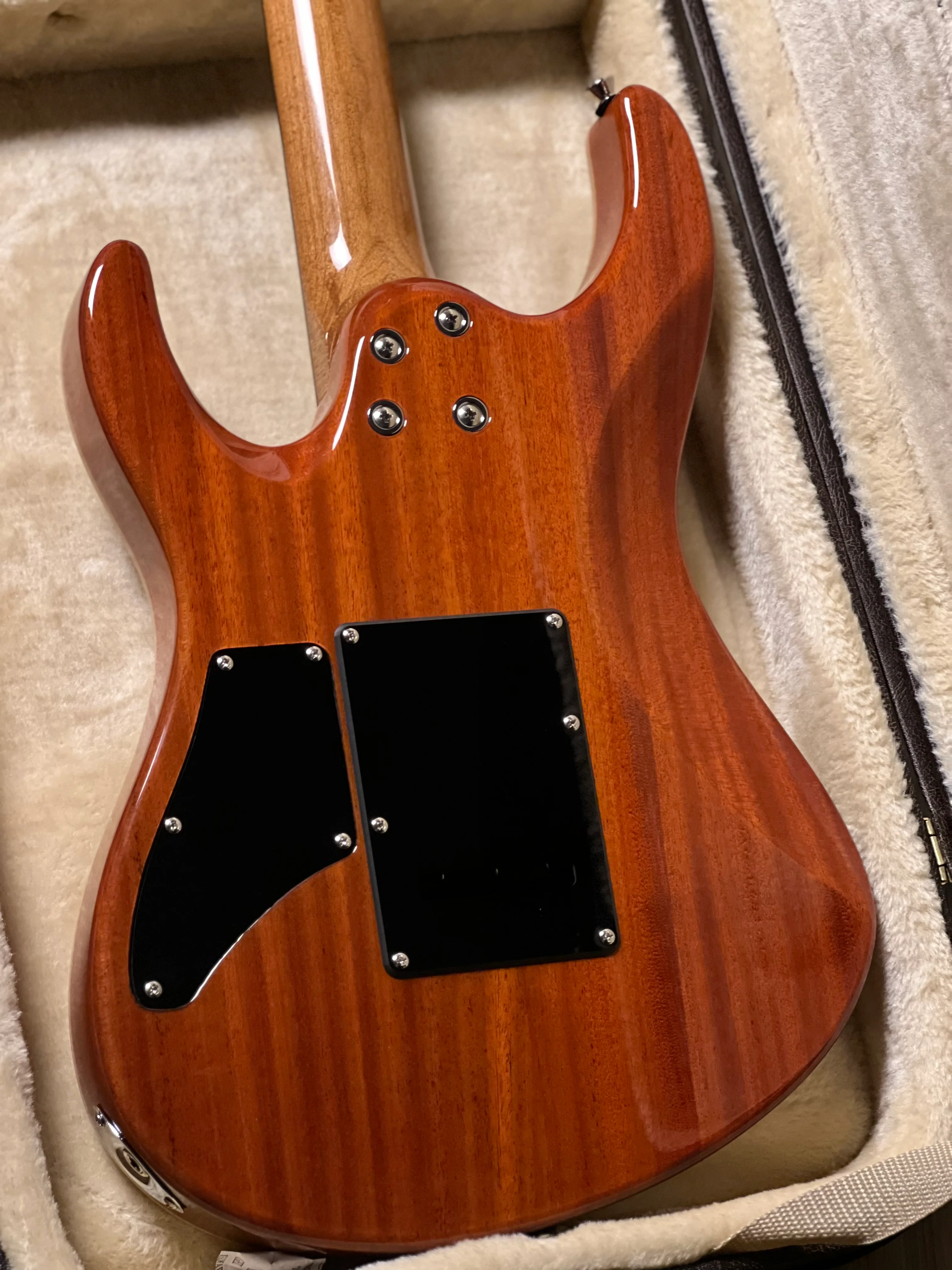 SQOE SEIB998 HSH CS in Volcanic Red - Image 6