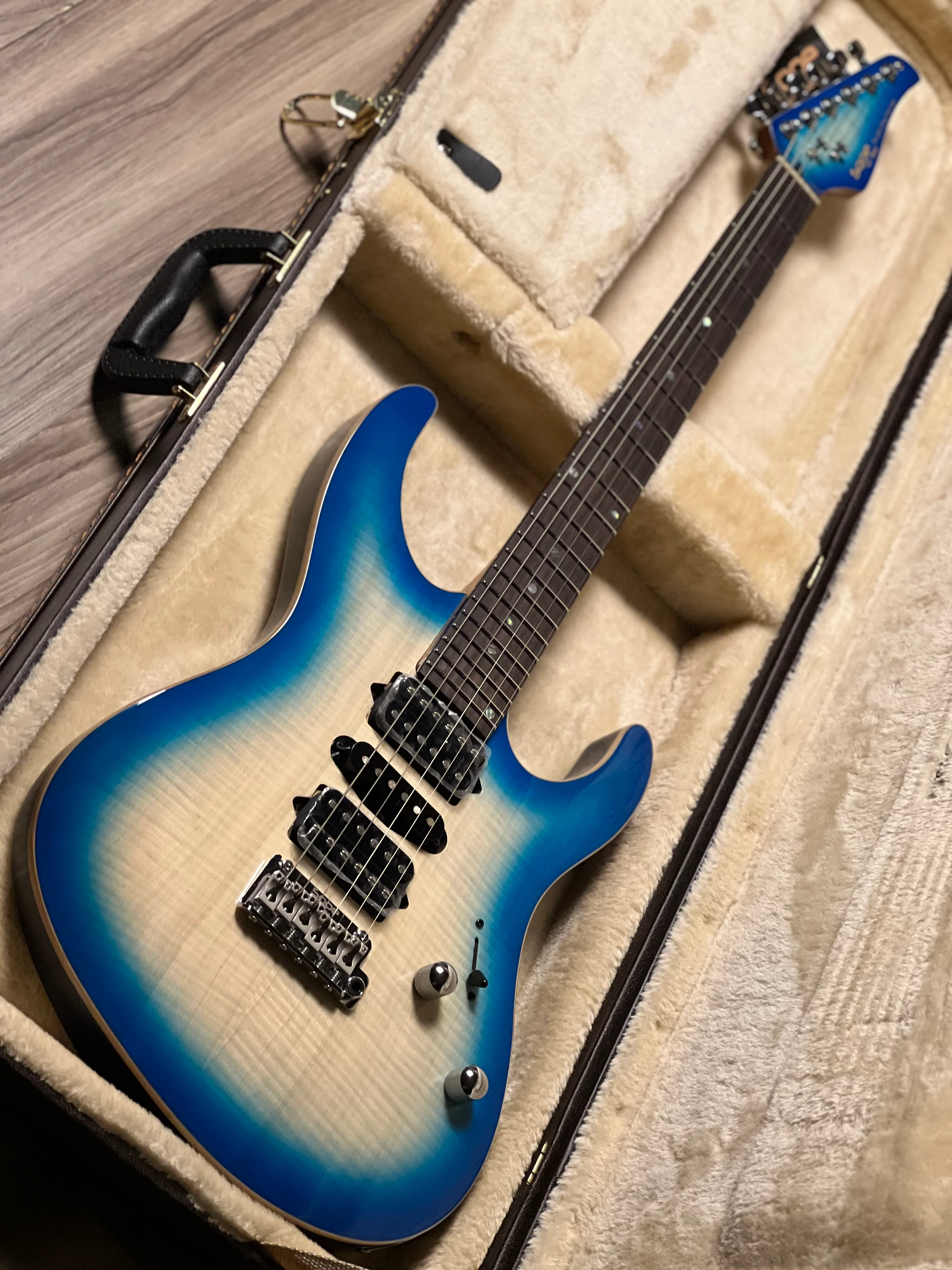 SQOE SEIB998 HSH SBL in Ice Blue - Image 2