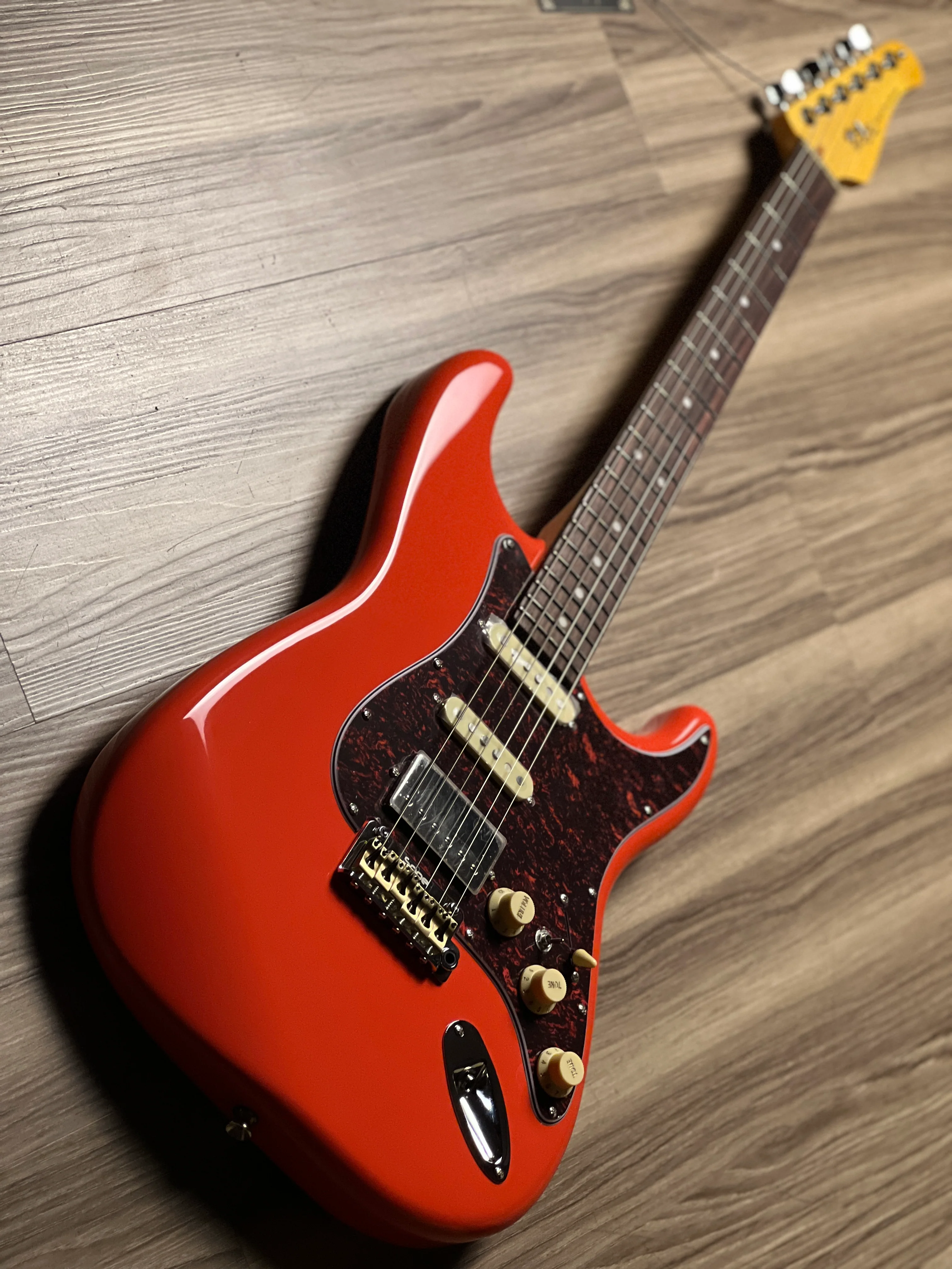 SQOE SEST1000 HSS Custom Shop Series in Fiesta Red Limited Edition with Hardshell Case - Image 10