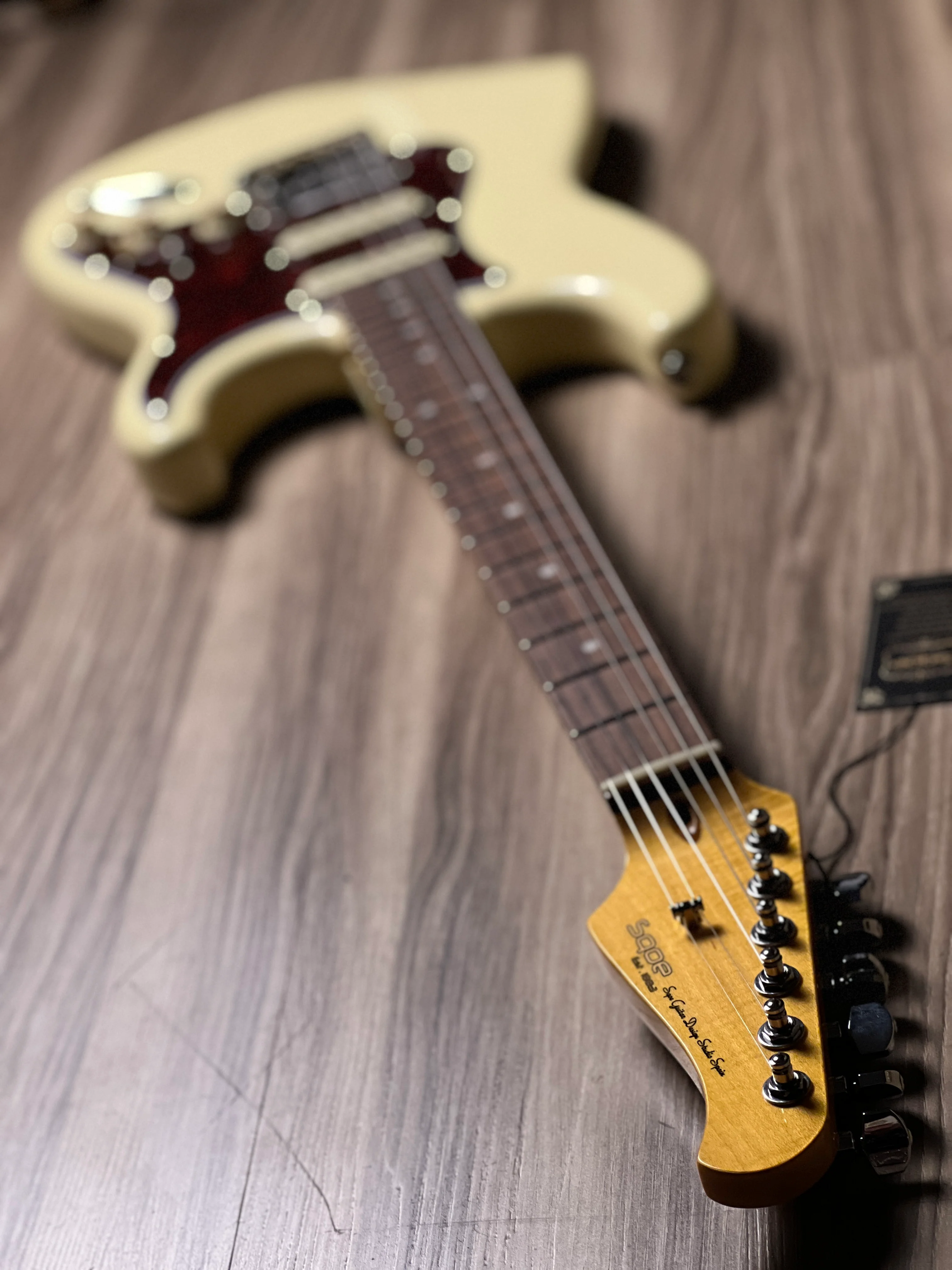 SQOE SEST1000 HSS Custom Shop Series in Olympic White Limited Edition with Hardshell Case - Image 5