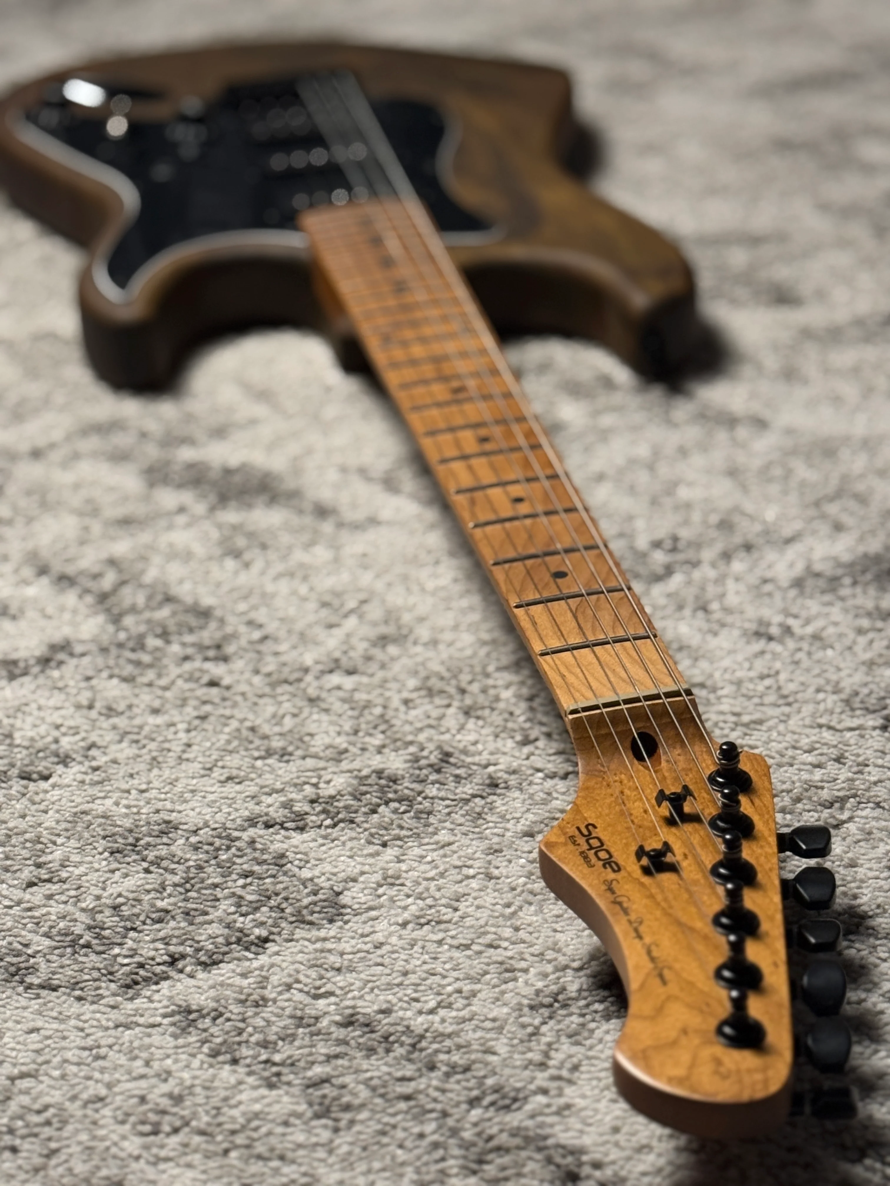 SQOE SEST650 N HSS Ash Roasted Maple Series in Open Pore Natural - Image 8