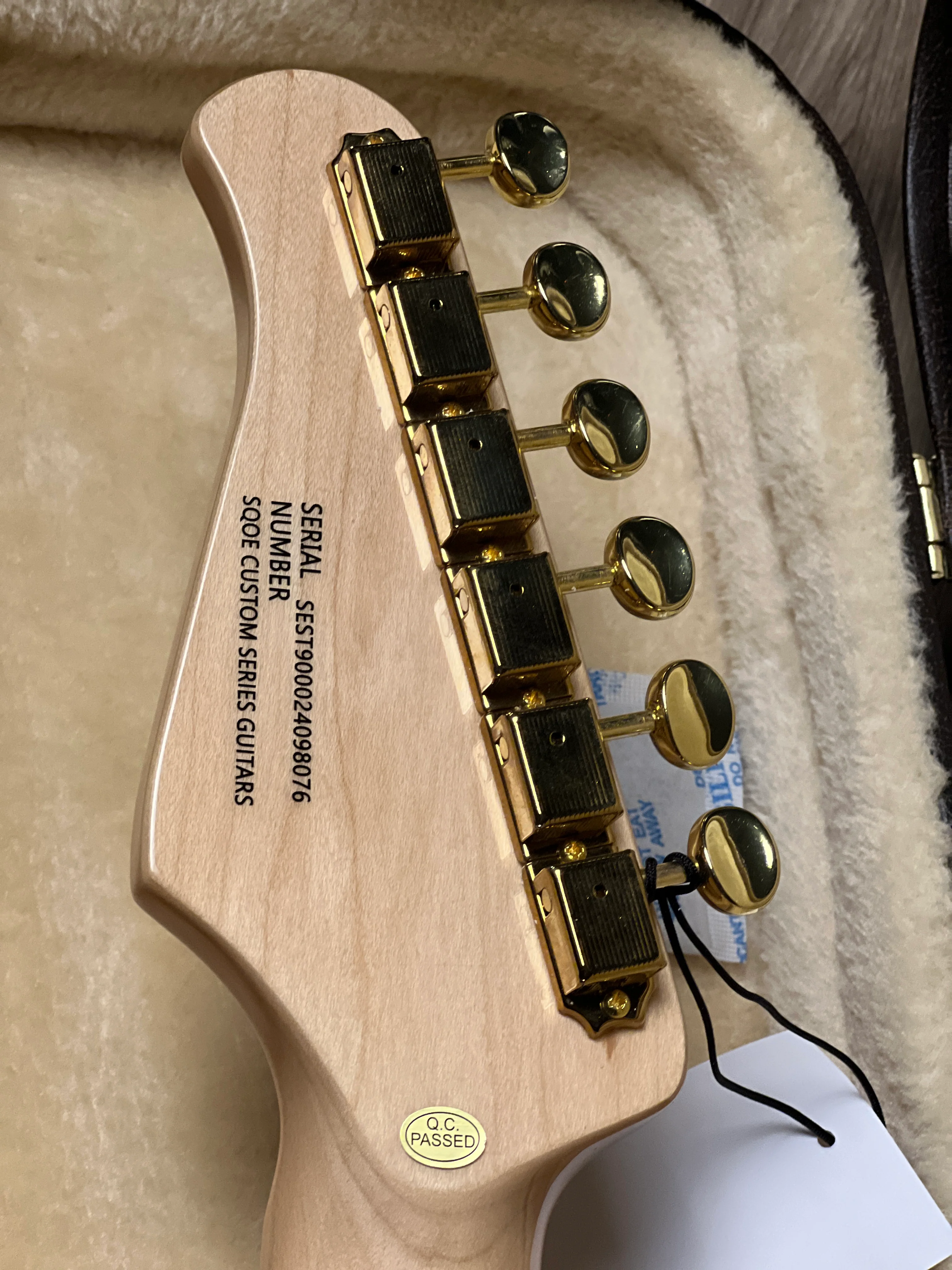 SQOE SEST900 HSS N Custom Shop Series in See-Through White Burst Limited Edition with Hardshell Case - Image 6