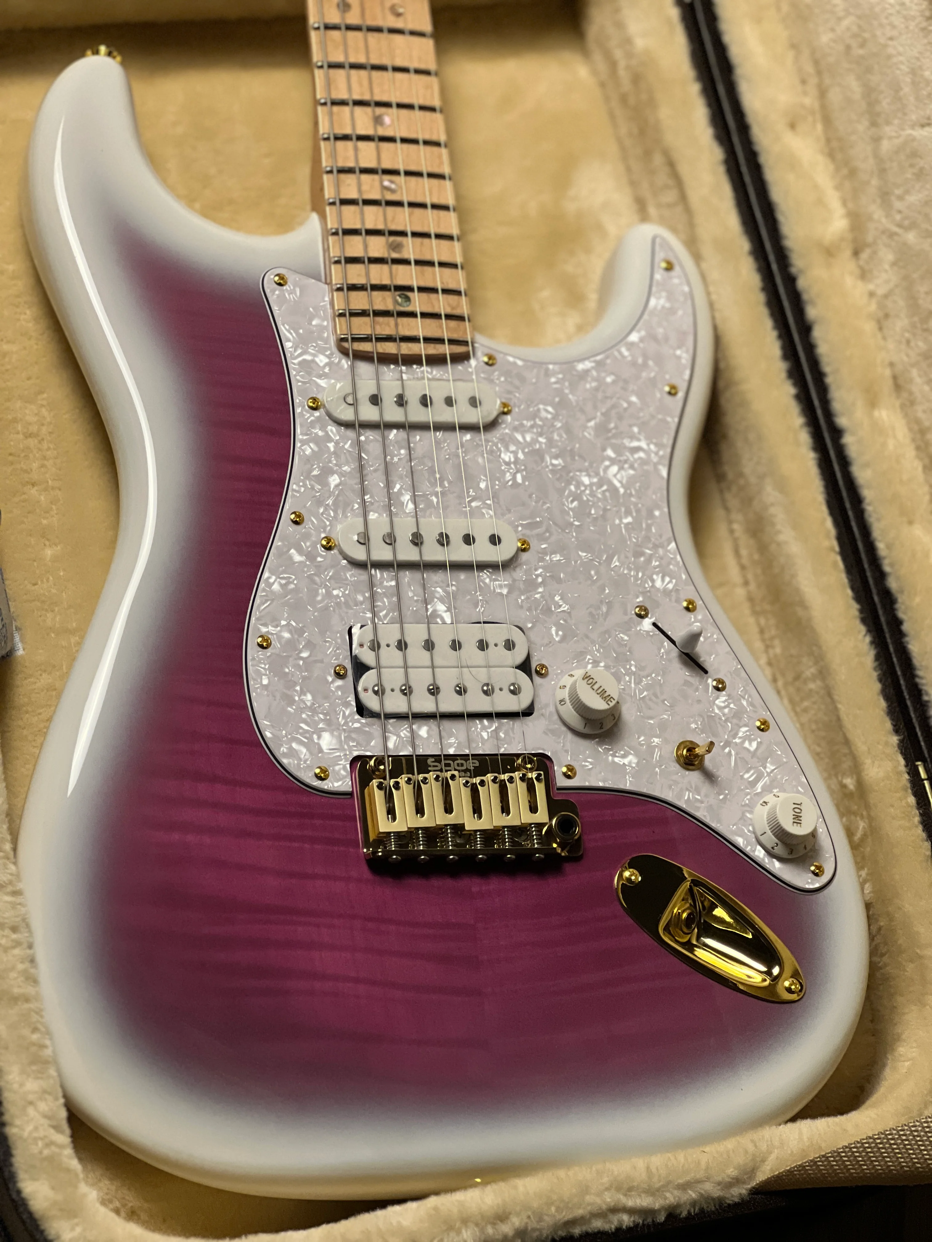 SQOE SEST900 HSS VT Custom Shop Series in See-Through Violet Burst Limited Edition with Hardshell Case - Image 6