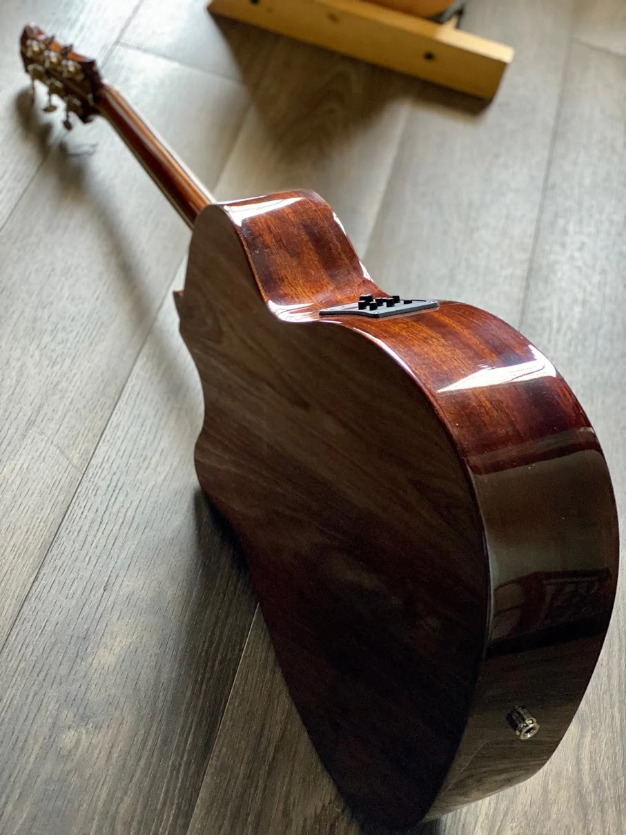 SQOE Spain A830C Solid Top Mahogany Acoustic Electric in Natural with Fishman Presys Plus - Image 3