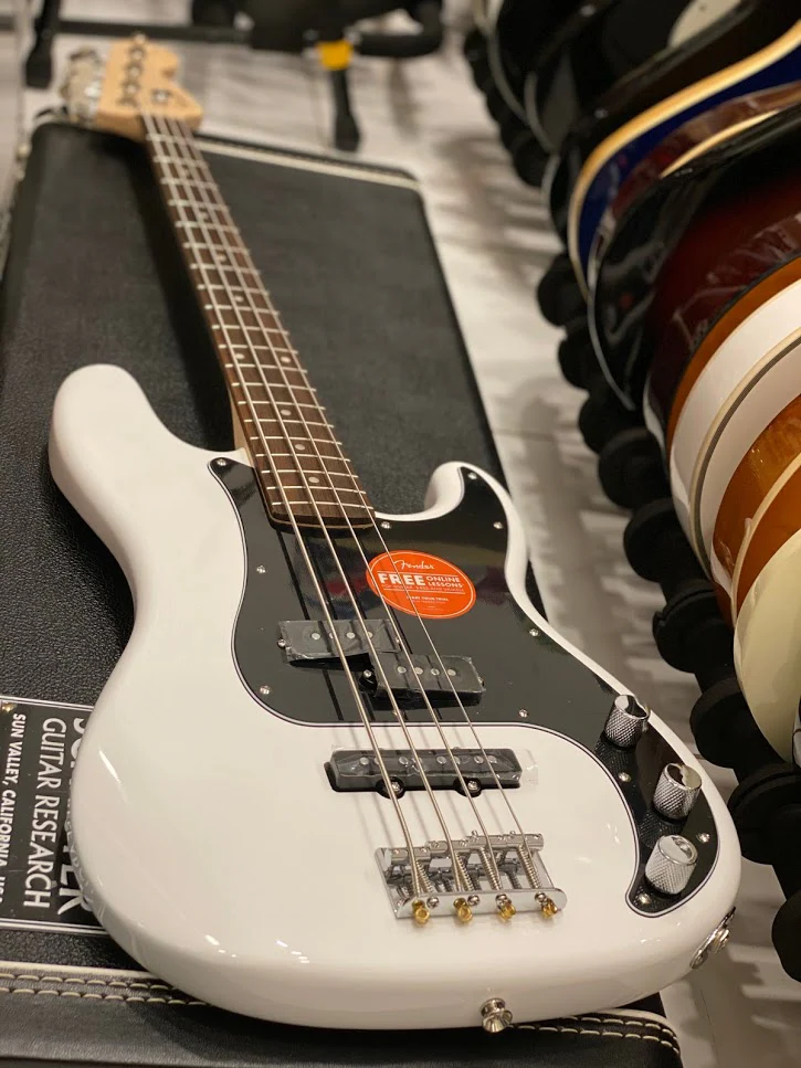 Squier Affinity Precision Bass PJ - Olympic White with Laurel FB - Image 4