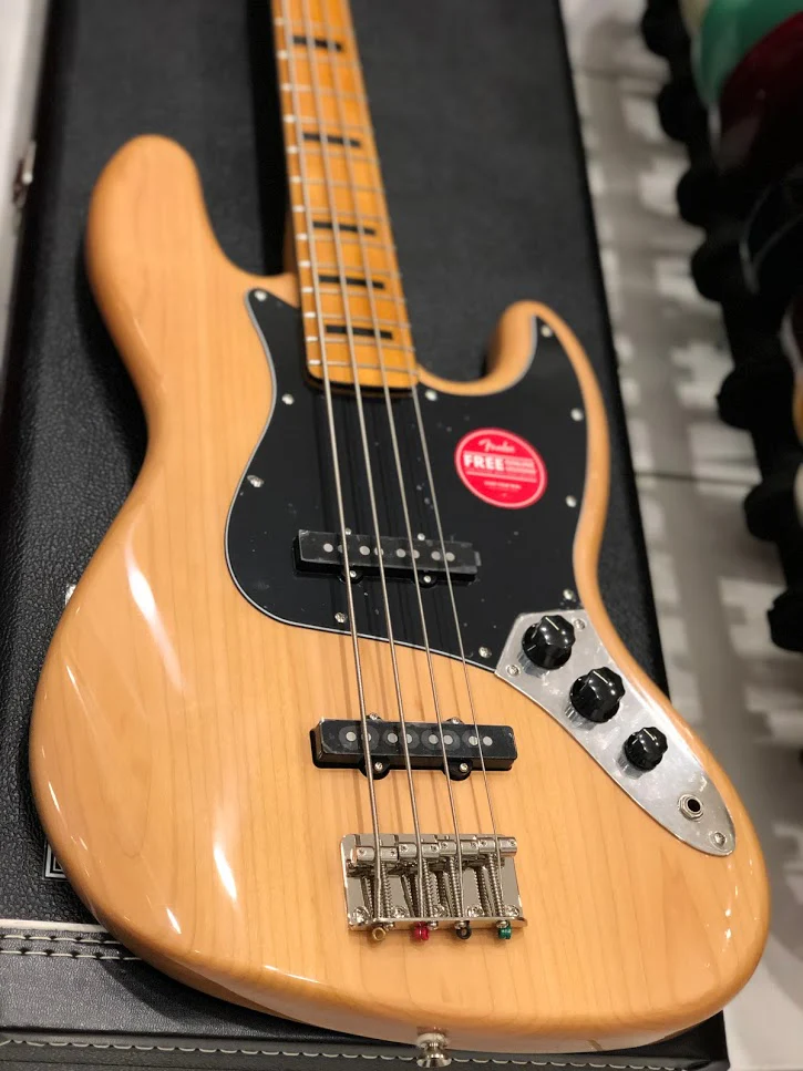 Squier Classic Vibe 70s Jazz Bass - Natural - Image 4