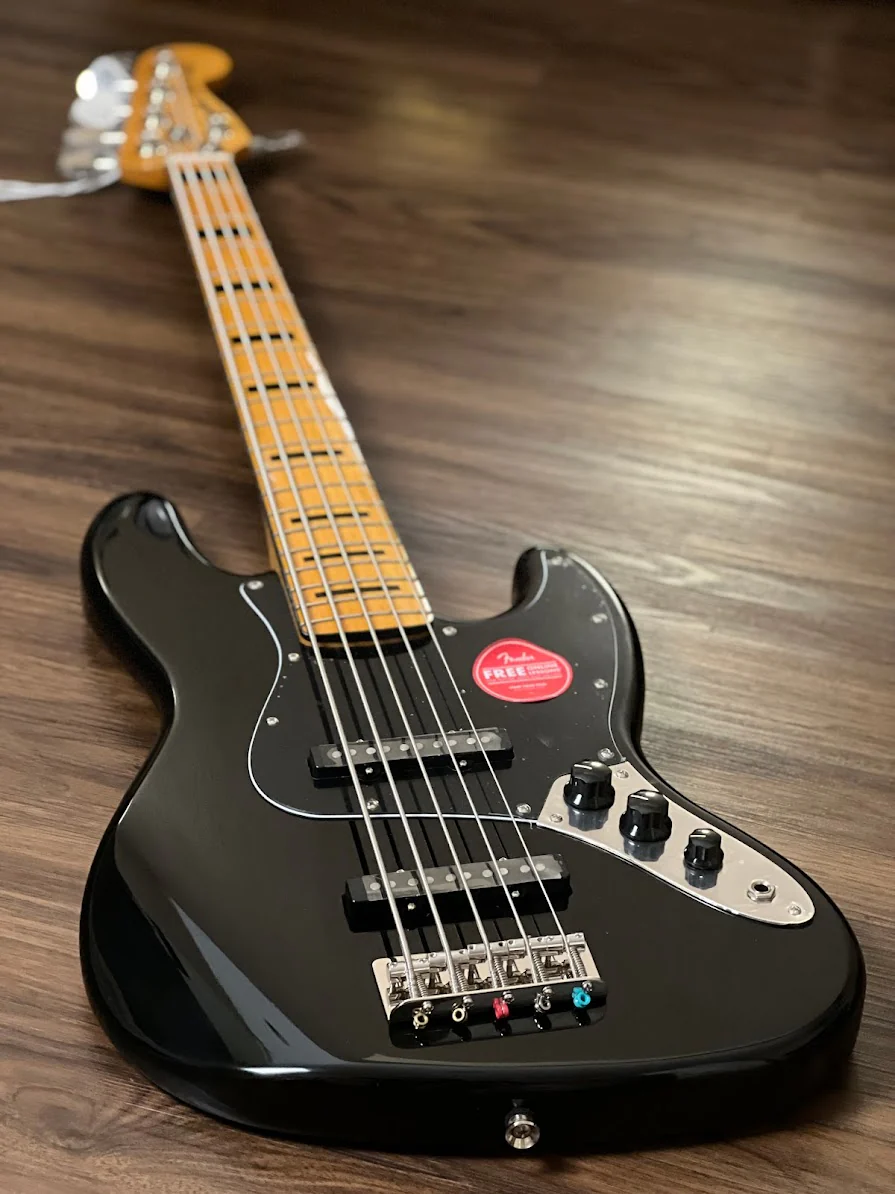 Squier Classic Vibe 70s Jazz Bass V - Black with Maple Fingerboard - Image 2