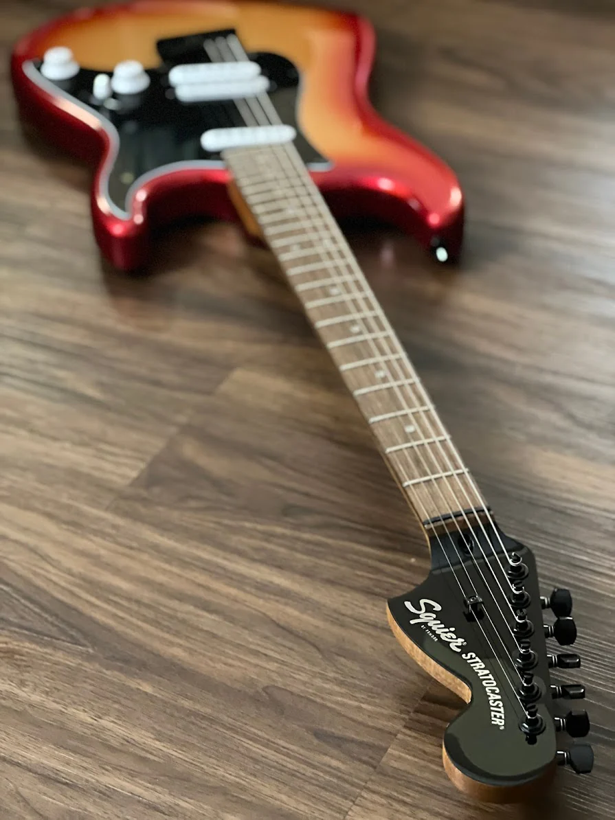 Squier Contemporary Stratocaster Special HT - Sunset Metallic - Image 5