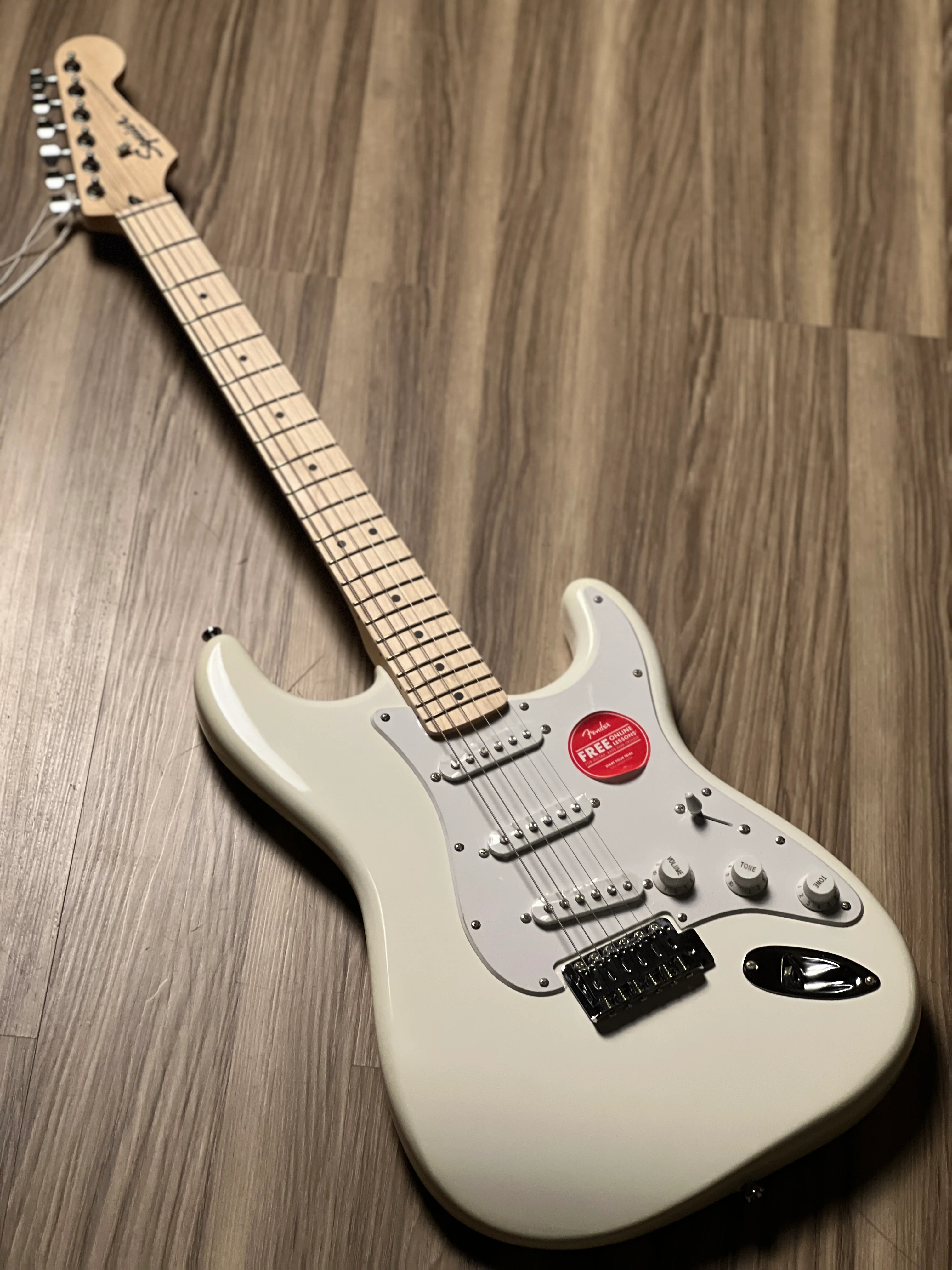 Squier FSR Sonic Stratocaster with White Pickguard and Maple FB in Arctic White - Image 2