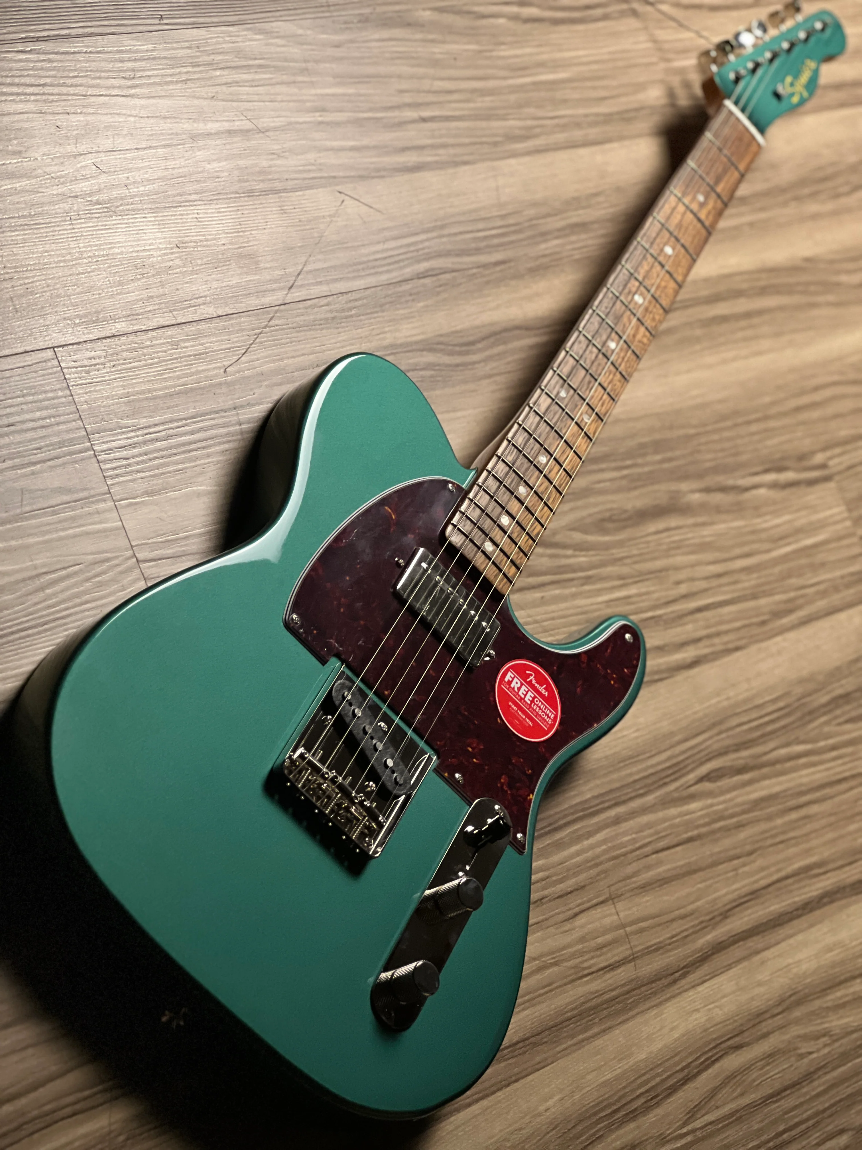 Squier Limited Ed Classic Vibe 60s Telecaster SH with Laurel FB in Sherwood Green - Image 2