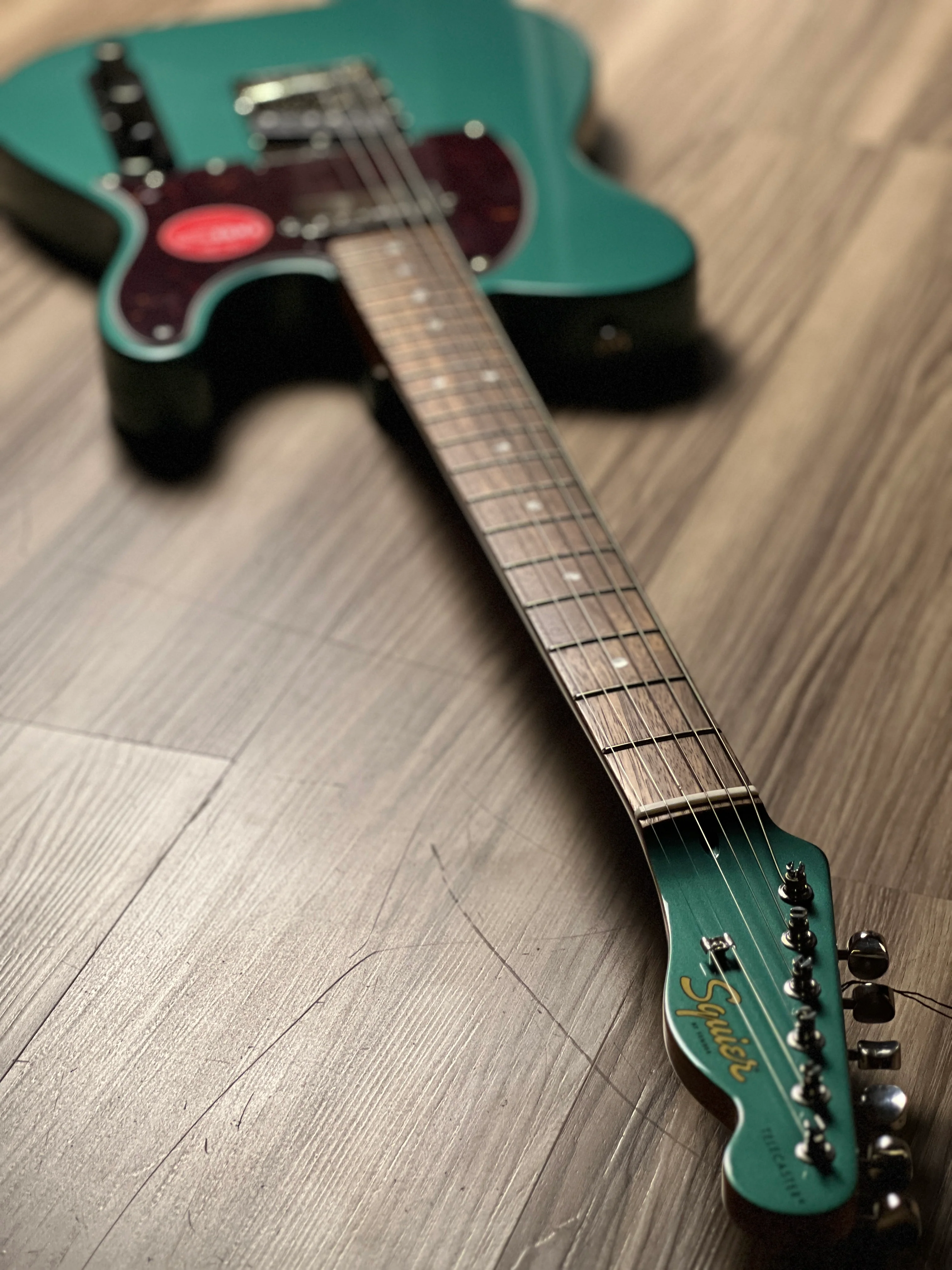 Squier Limited Ed Classic Vibe 60s Telecaster SH with Laurel FB in Sherwood Green - Image 5