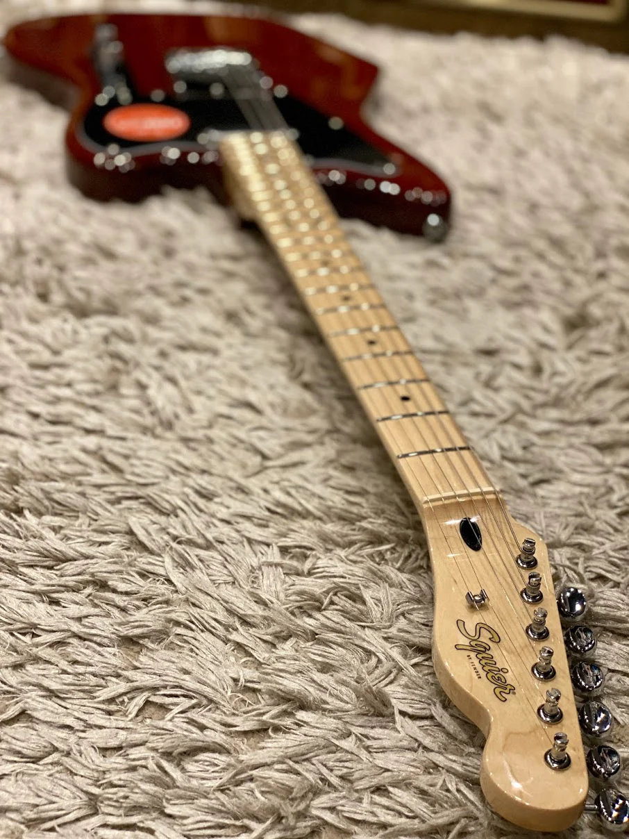 Squier Paranormal Series Offset Telecaster in Natural - Image 4