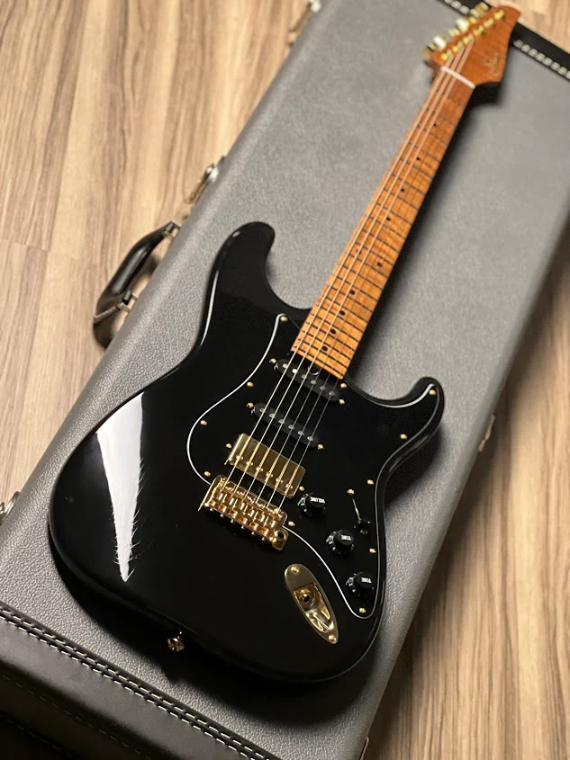 Suhr Classic Custom Antique in Black Beauty - Image 2