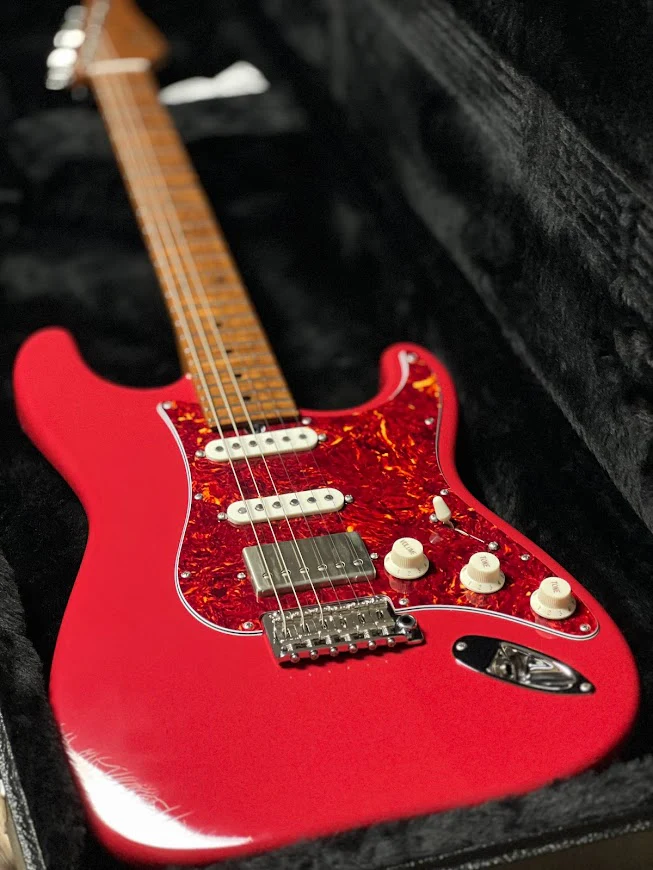 Suhr Classic Custom Antique in Dakota Red - Image 2