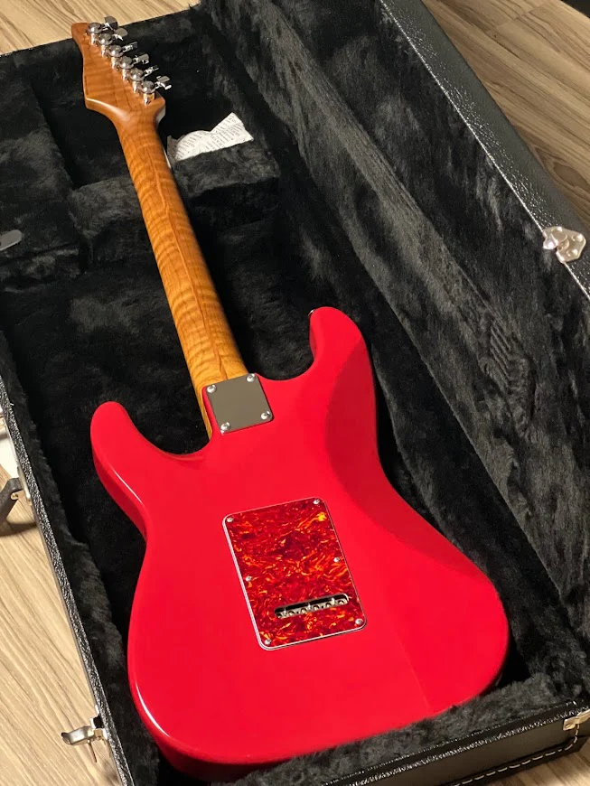 Suhr Classic Custom Antique in Dakota Red - Image 4
