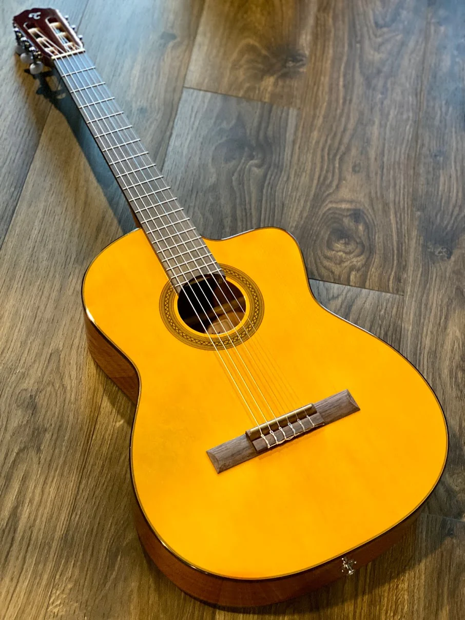 Takamine GC1CE NAT Nylon Acoustic Electric in Natural