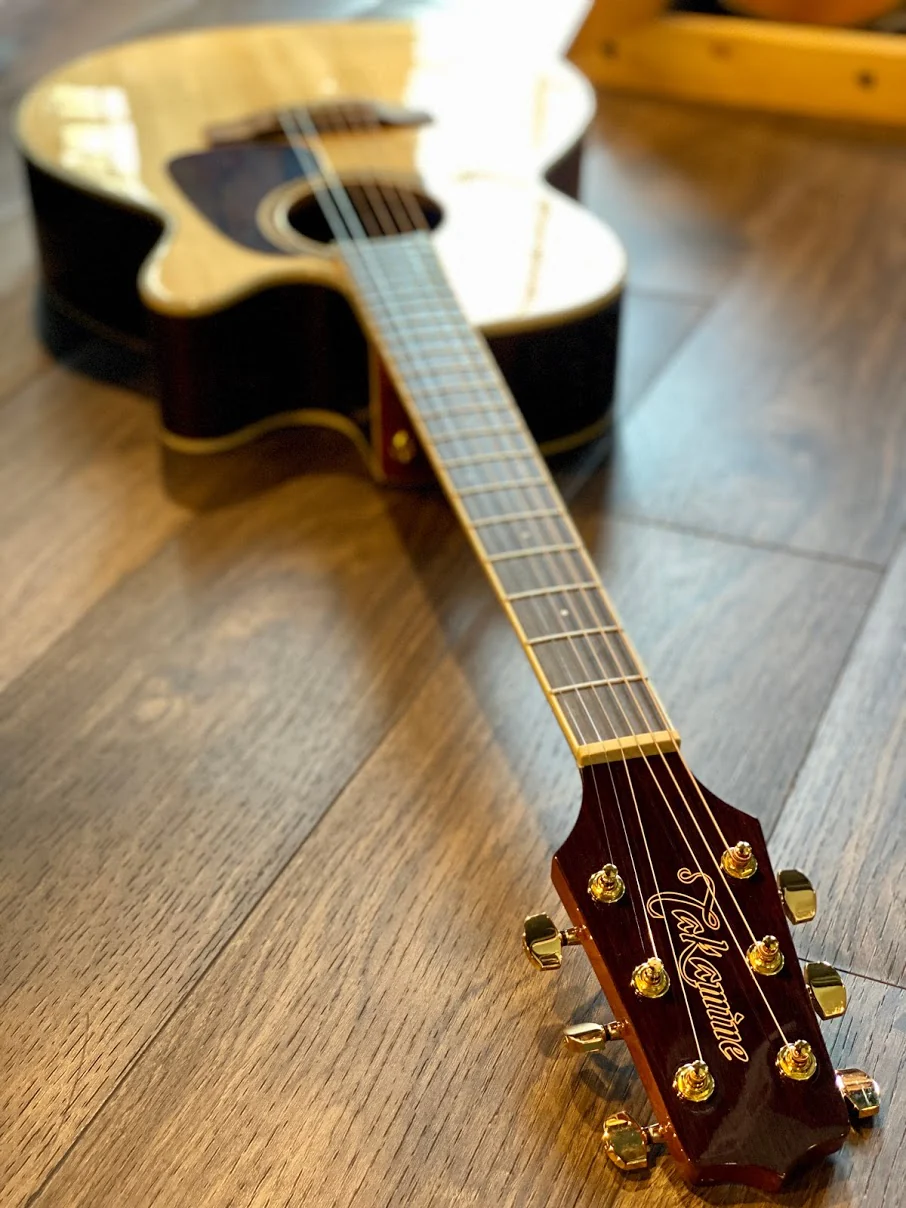 Takamine GN51CE in Natural - Image 3