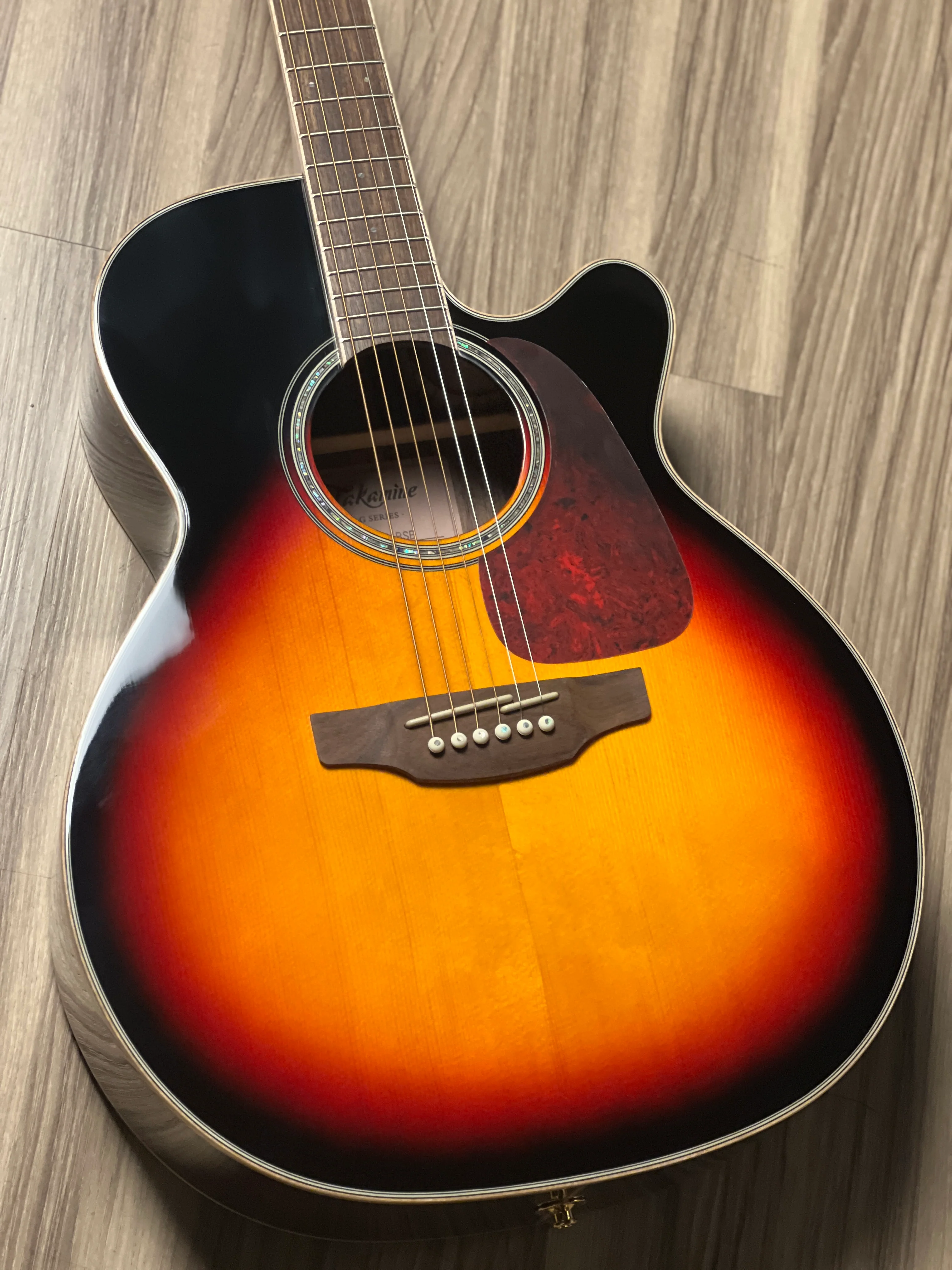 Takamine GN71CE in Brown Sunburst - Image 4