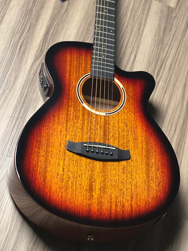 Tanglewood DBT SFCE SB G Super Folk Cutaway in Sunburst Gloss Finish - Image 4