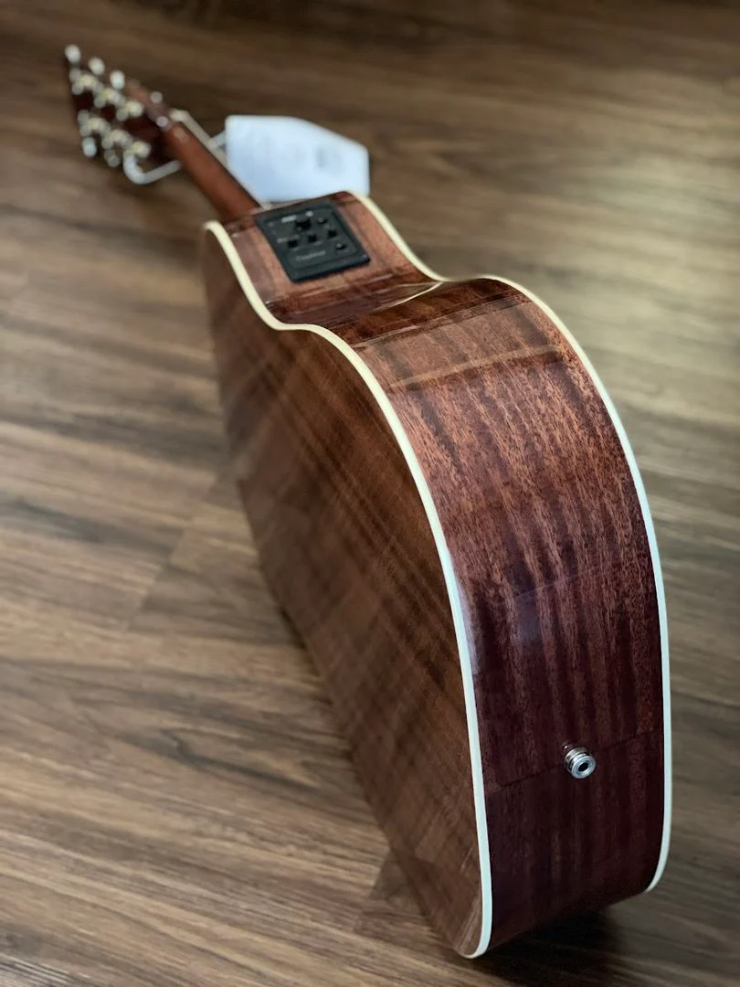 Tanglewood TW40 SD VS E Slope Shoulder AAA Aged Spruce and Mahogany Vintage Sunburst with Case - Image 3