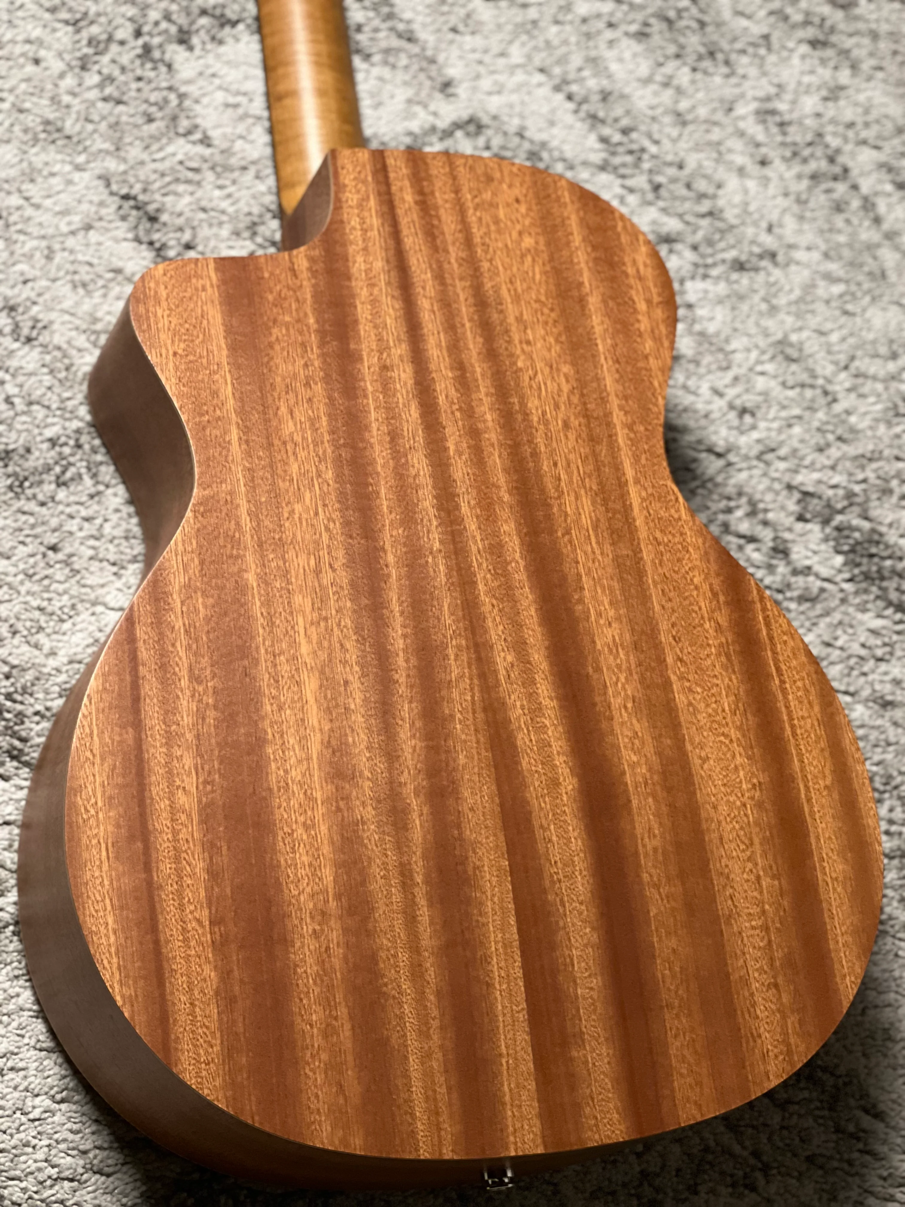 Taylor 14ce Grand Auditorium Acoustic-electric in Natural - Image 6