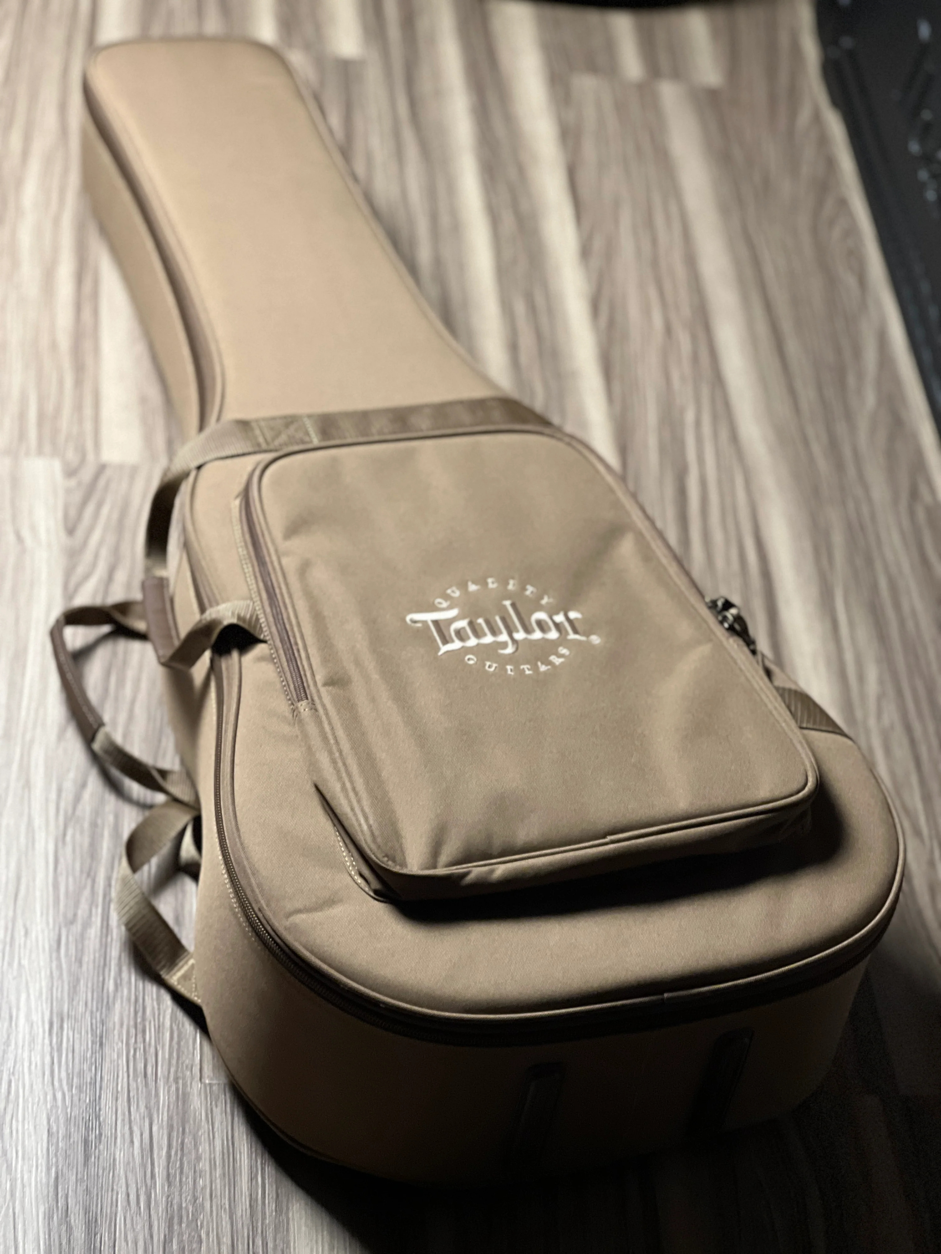Taylor 214ce Grand Auditorium Acoustic w/Bag in Natural - Image 7