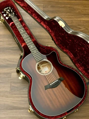 Taylor 524ce V-Class in Shaded Edgeburst with Mahogany Back and Sides - Image 2
