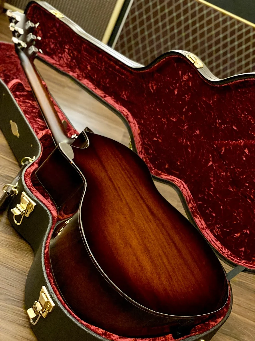 Taylor 524ce V-Class in Shaded Edgeburst with Mahogany Back and Sides - Image 5