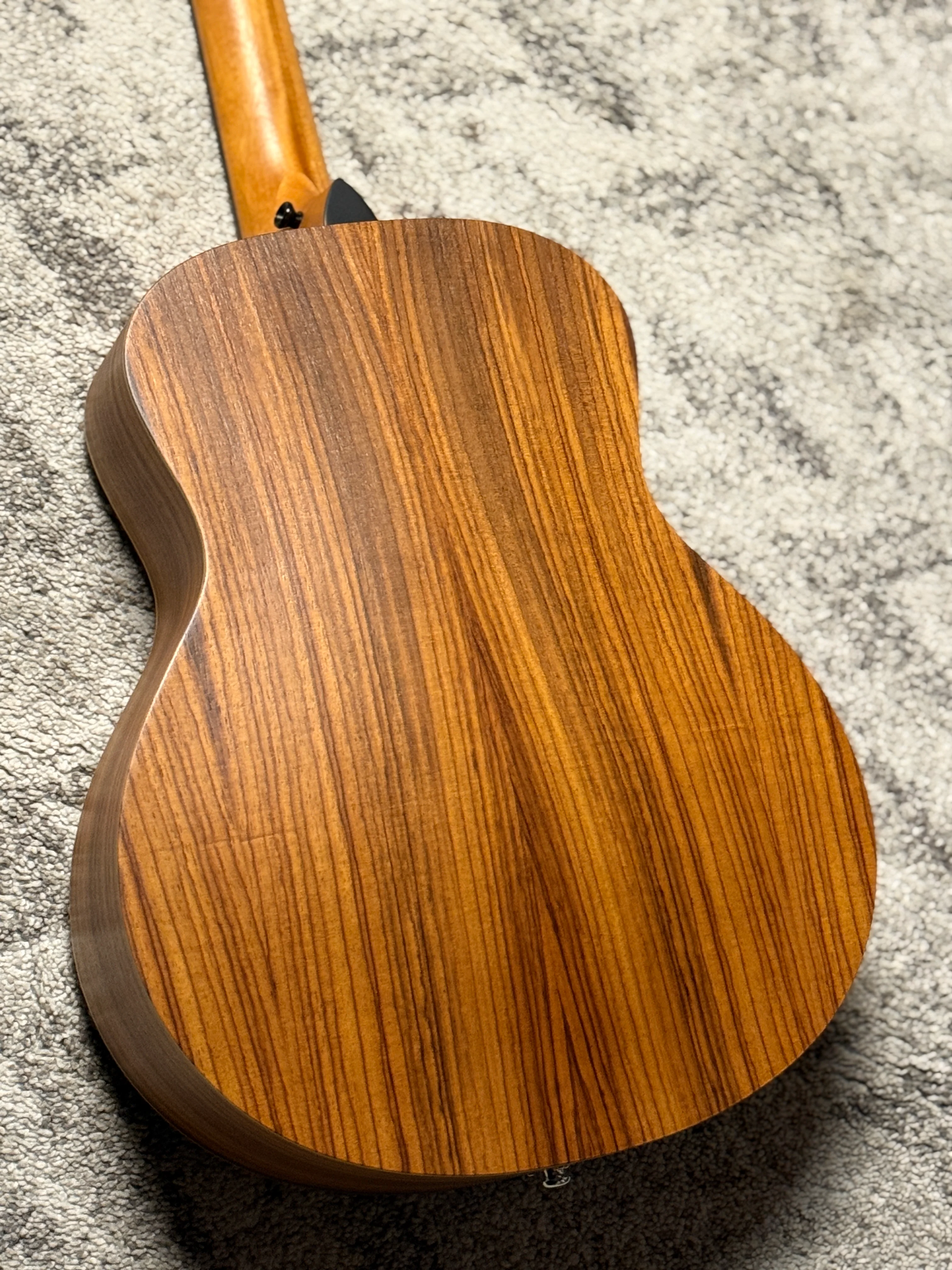 Taylor GS Mini-e Rosewood SB Acoustic Guitar w/Case in Sunburst Top - Image 5
