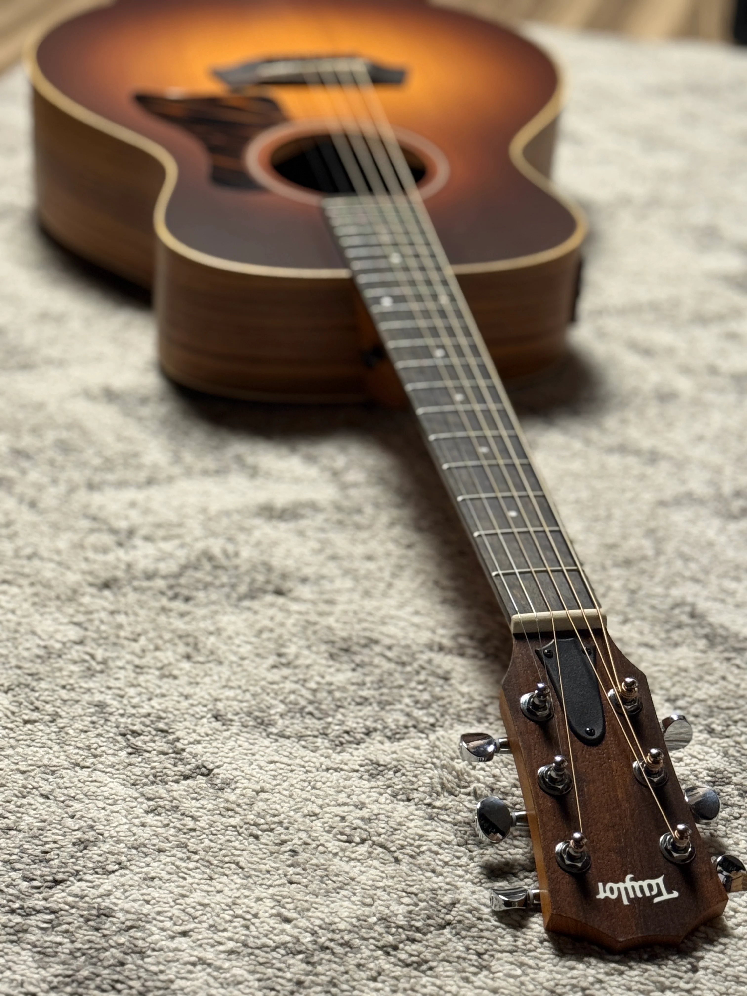 Taylor GS Mini-e Rosewood SB Acoustic Guitar w/Case in Sunburst Top - Image 6