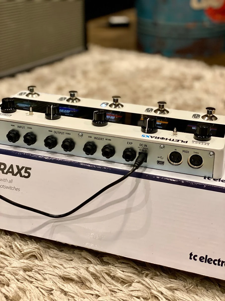 TC Electronic PLETHORA X5 TonePrint Multi-FX Pedalboard - Image 2