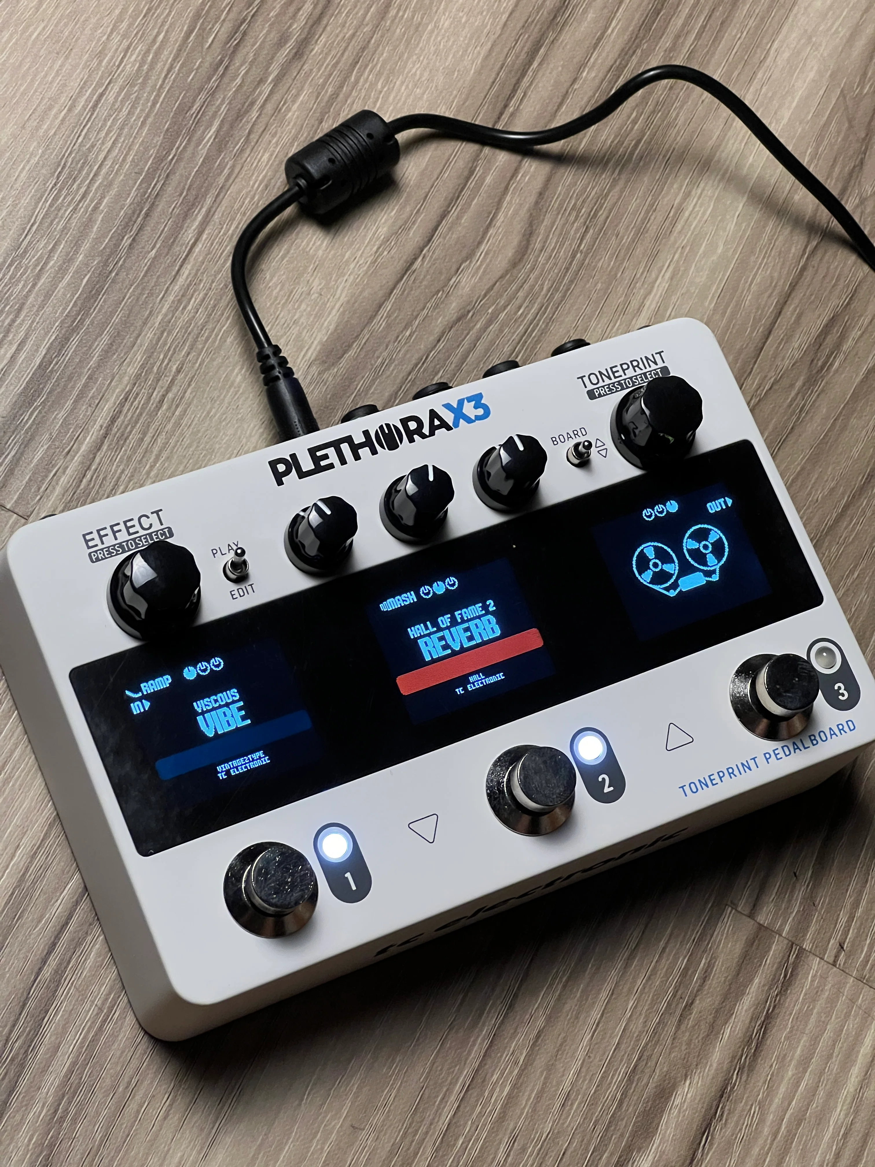 TC Electronic Plethora X3 TonePrint Multi-Effects Pedal - Image 2
