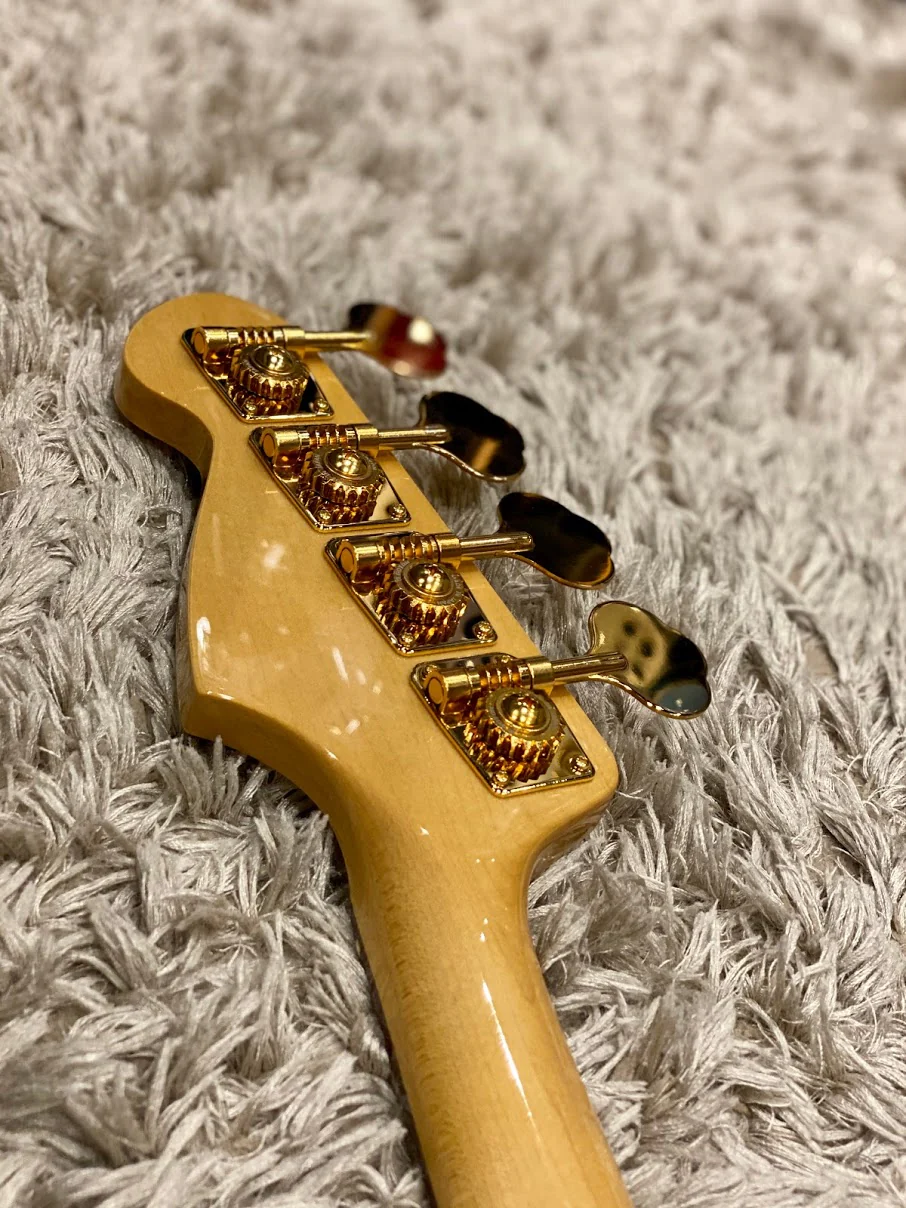 Tokai AJB-112G STW/R Jazz Sound Bass Limited Edition in Seethru White with Gold Hardware - Image 3