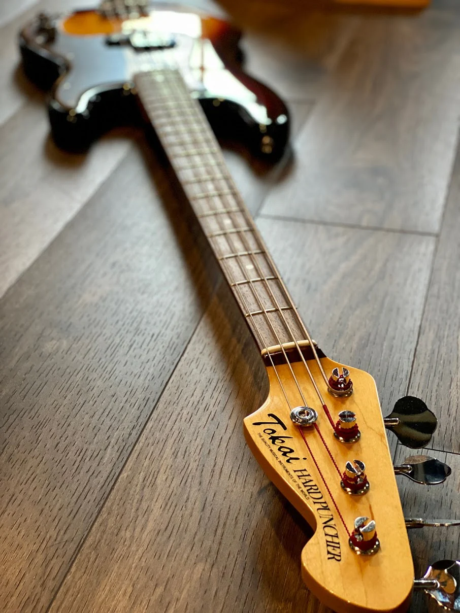 Tokai APB-97 YS/R Hard Puncher Bass Japan in Yellow Sunburst - Image 4
