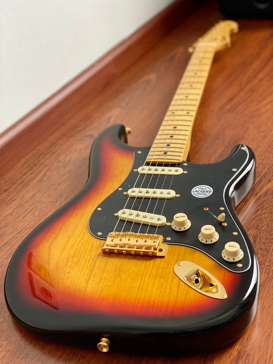 Tokai AST-100 GH YS/M Goldstar Sound Japan Premium in Yellow Sunburst with maple FB