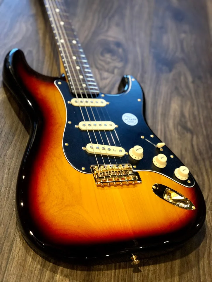 Tokai AST-100 GH YS/R Goldstar Sound Japan Premium in Yellow Sunburst with Rosewood FB - Image 2