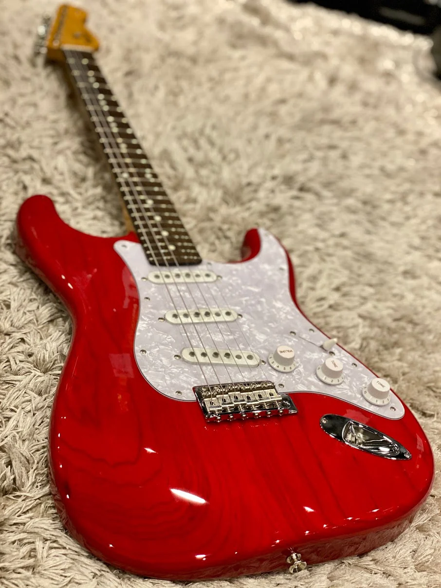 Tokai AST-108 SR/R in Contemporary Series in Seethru Red