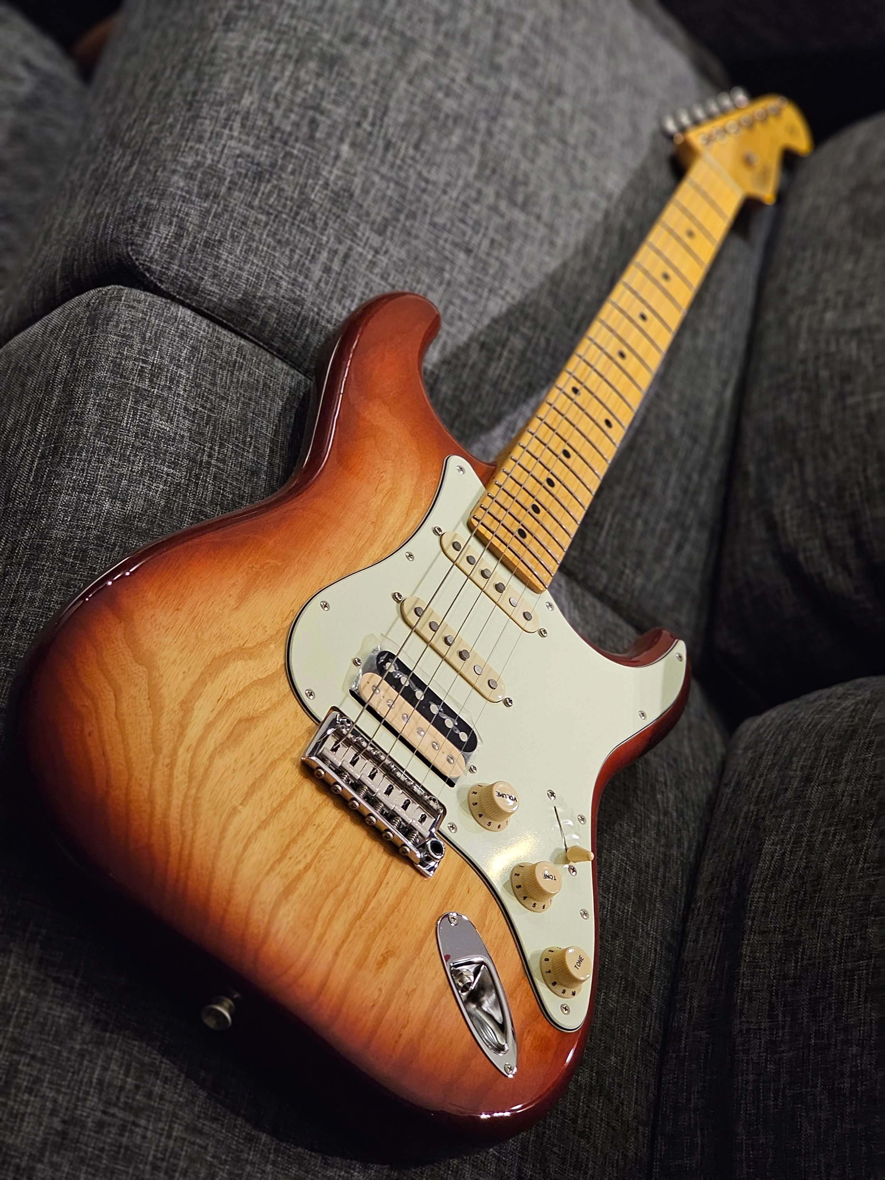 Tokai AST-118SH SSB/M Goldstar Sound HSS Limited Edition in Sienna Sunburst 200596 - Image 2