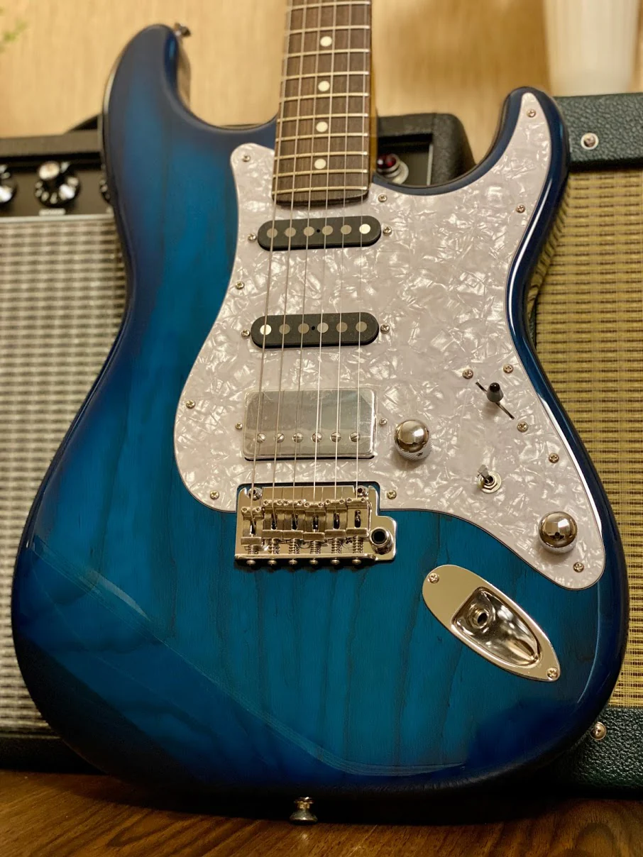 Tokai AST-154SH SEB Modern Goldstar Sound in Blue Burst - Image 4