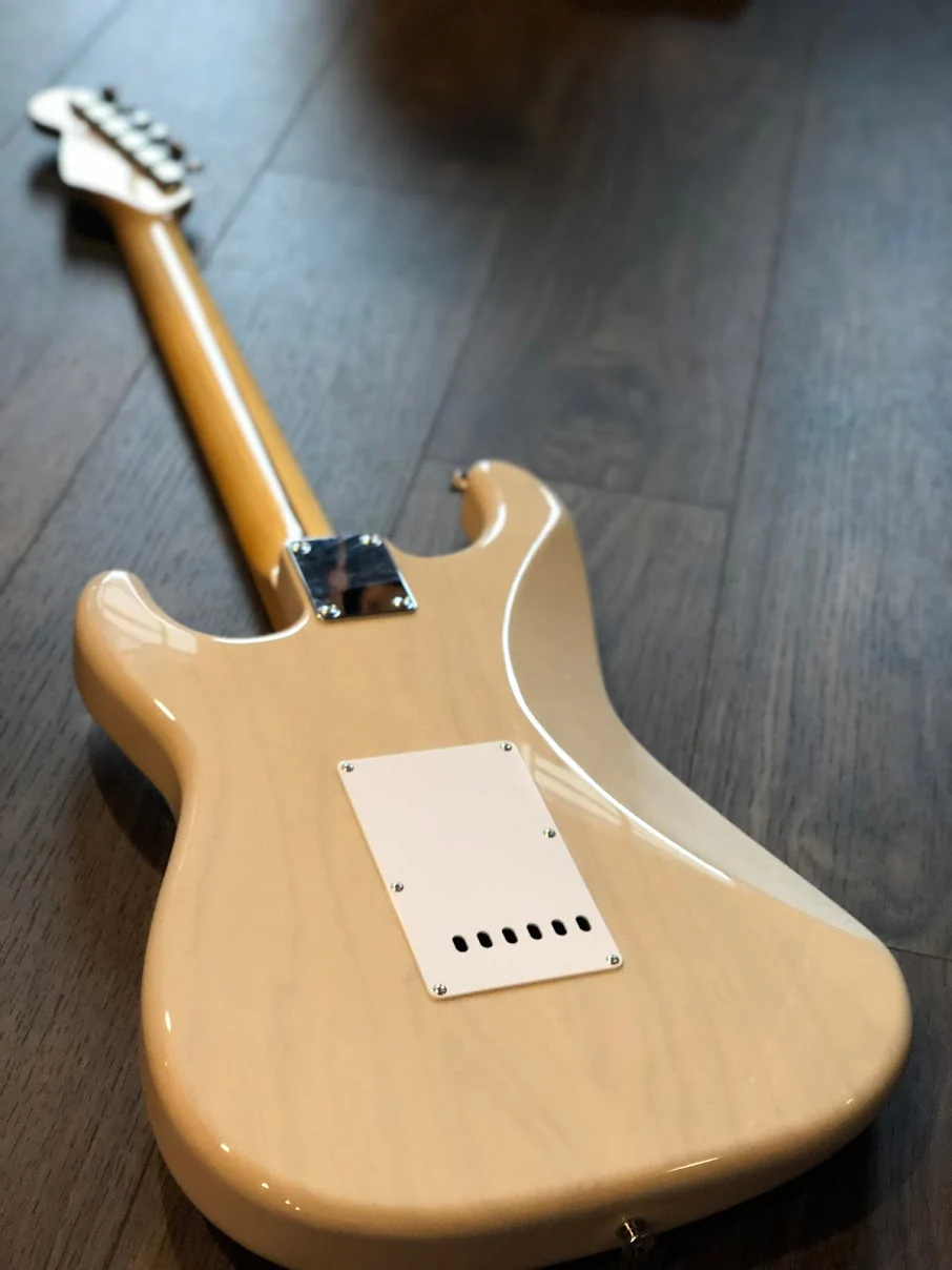 Tokai AST-154SH SEB Modern Goldstar Sound in White Blonde - Image 4