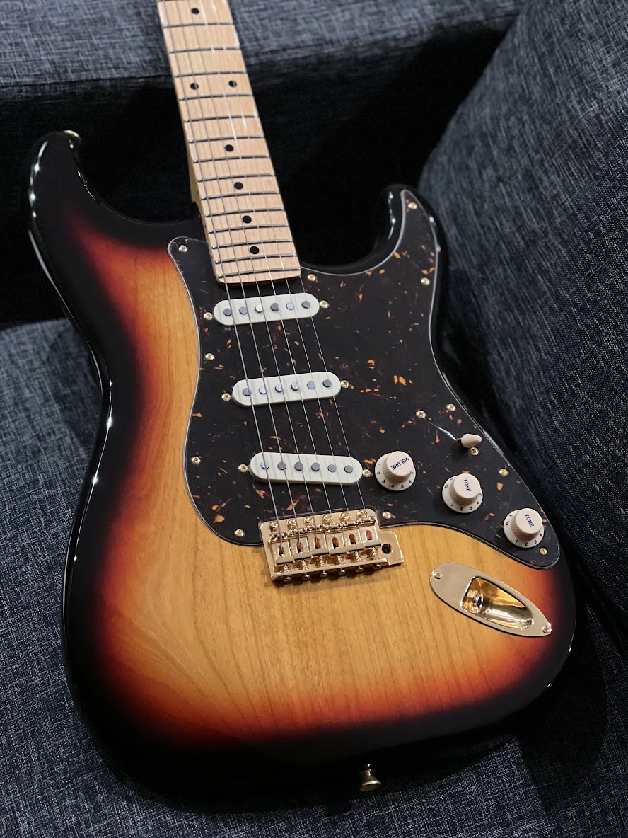 Tokai AST-95 GH YS/M Goldstar Sound Japan in Yellow Sunburst 190598 - Image 7