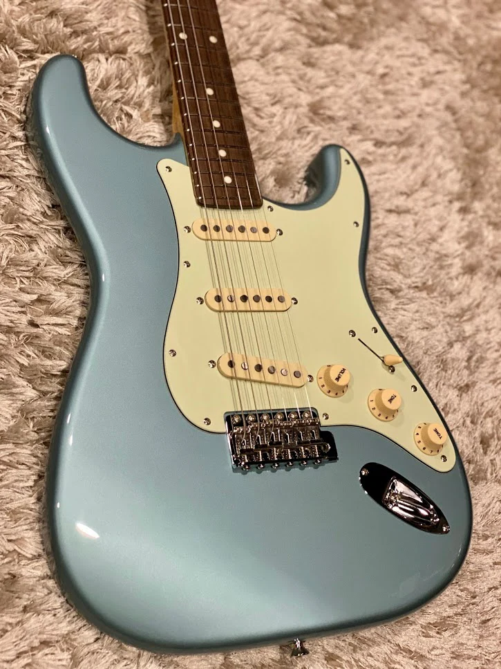 Tokai AST-95 OTM/R Goldstar Sound Japan in Ocean Turquoise Metallic - Image 3