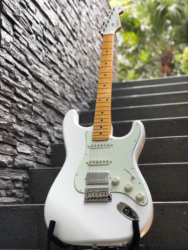 Tokai AST-95SH MH OWH/M Goldstar Sound Japan in Olympic White - Image 3