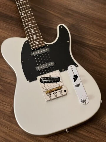 Tokai ATE172MV-SSH SG/R Breezysound Japan with Maverick Tremolo in Silver Gray - Image 4