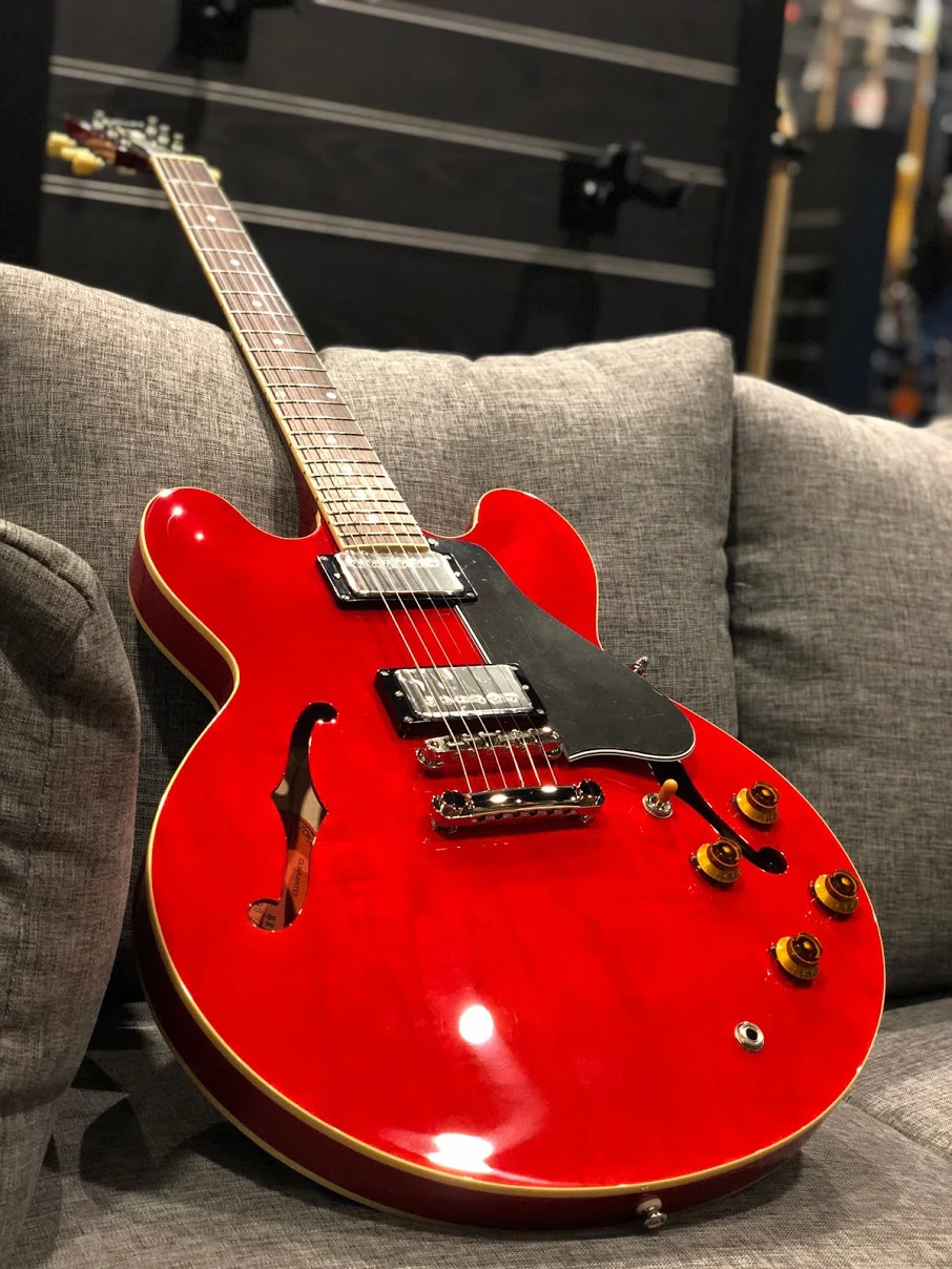 Tokai ES-166 SR Semi Hollow Vintage Series in See Thru Red Cherry - Image 2