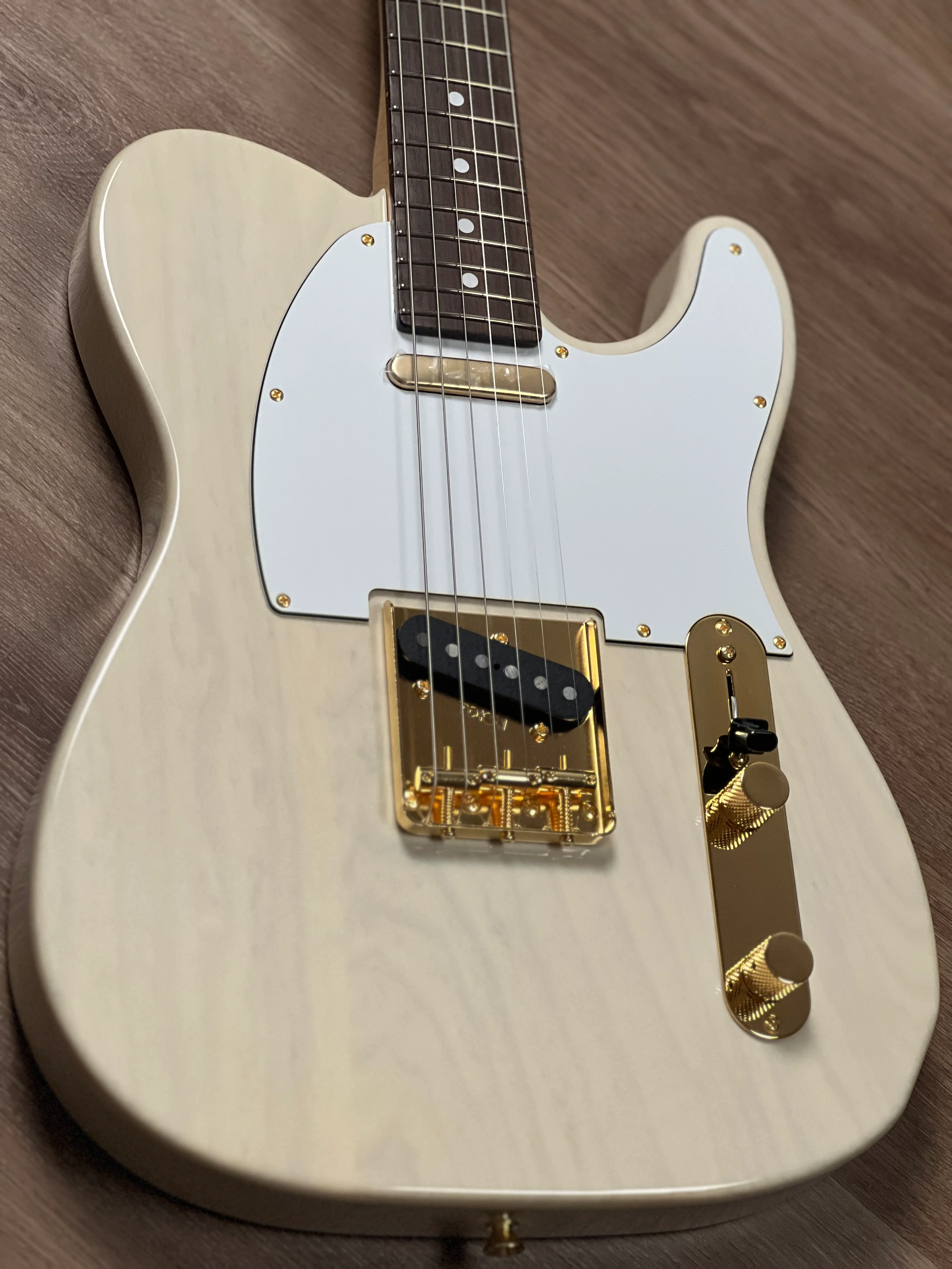 Tokai Japan ATE-102G/R Breezysound Japan in See Thru White with Gold Hardware 231347 - Image 5