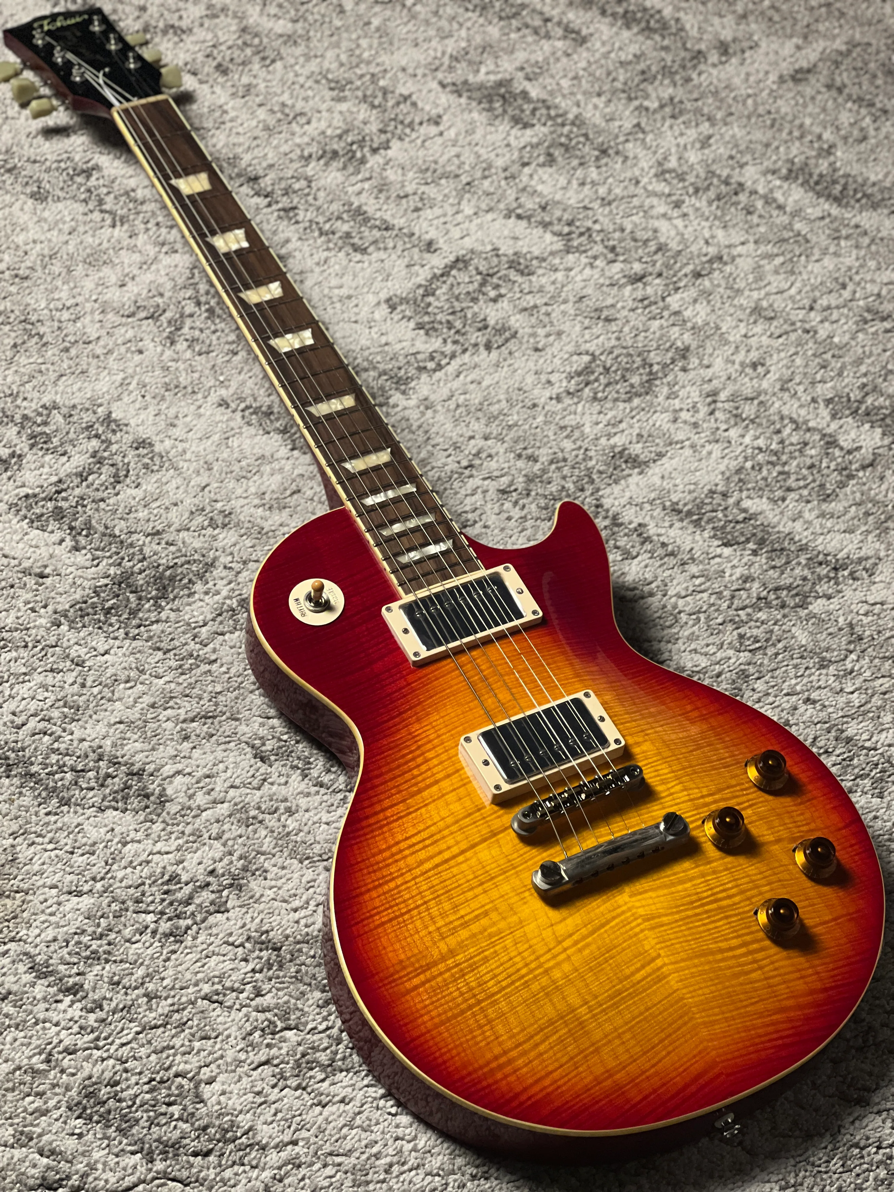 Tokai Love Rock Custom Shop LS-200F 5A CS Premium Series 5A Solid Flame Top in Cherry Sunburst 2246457 - Image 2