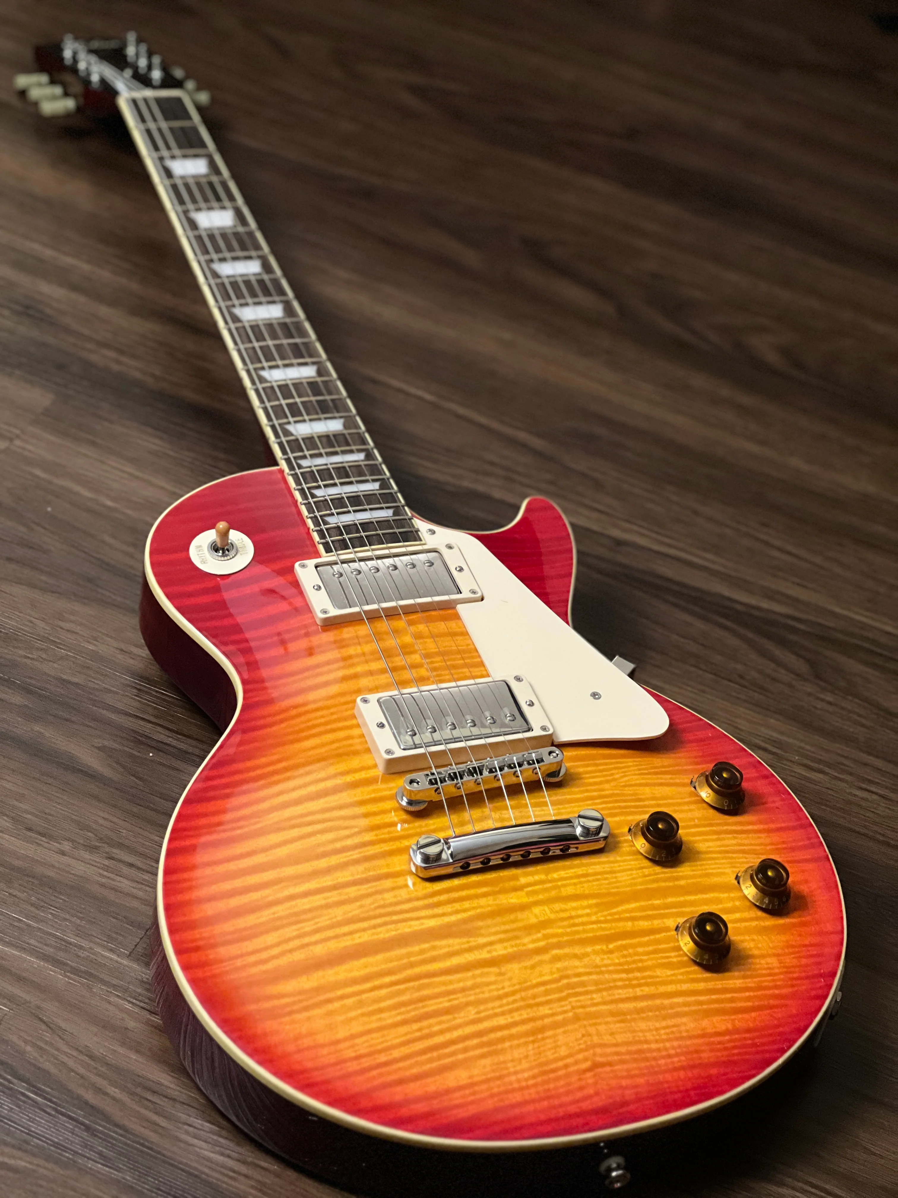 Tokai Love Rock Japan LS-136F CS in Cherry Sunburst 2150033